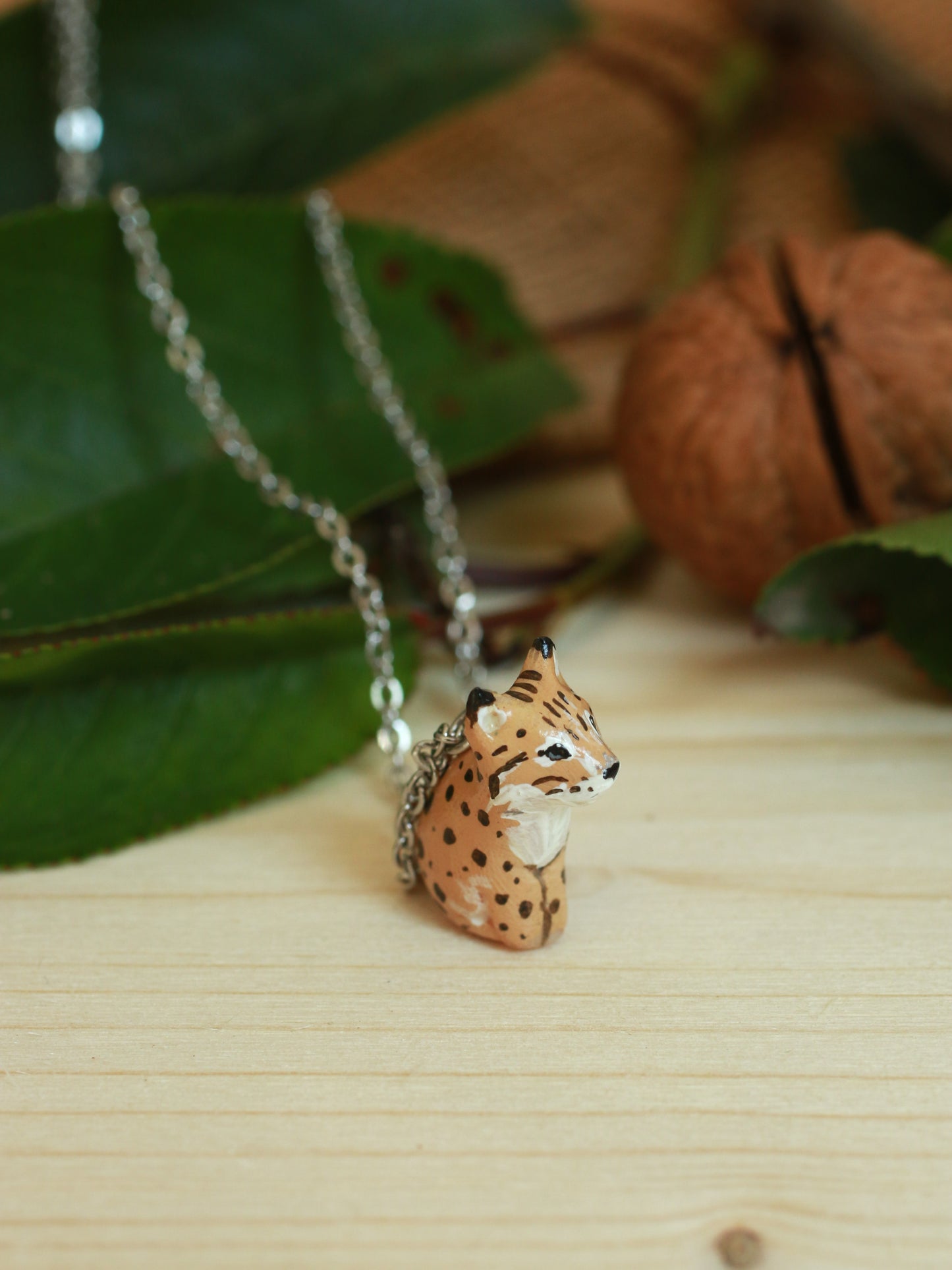 Lynx necklace in a walnut box