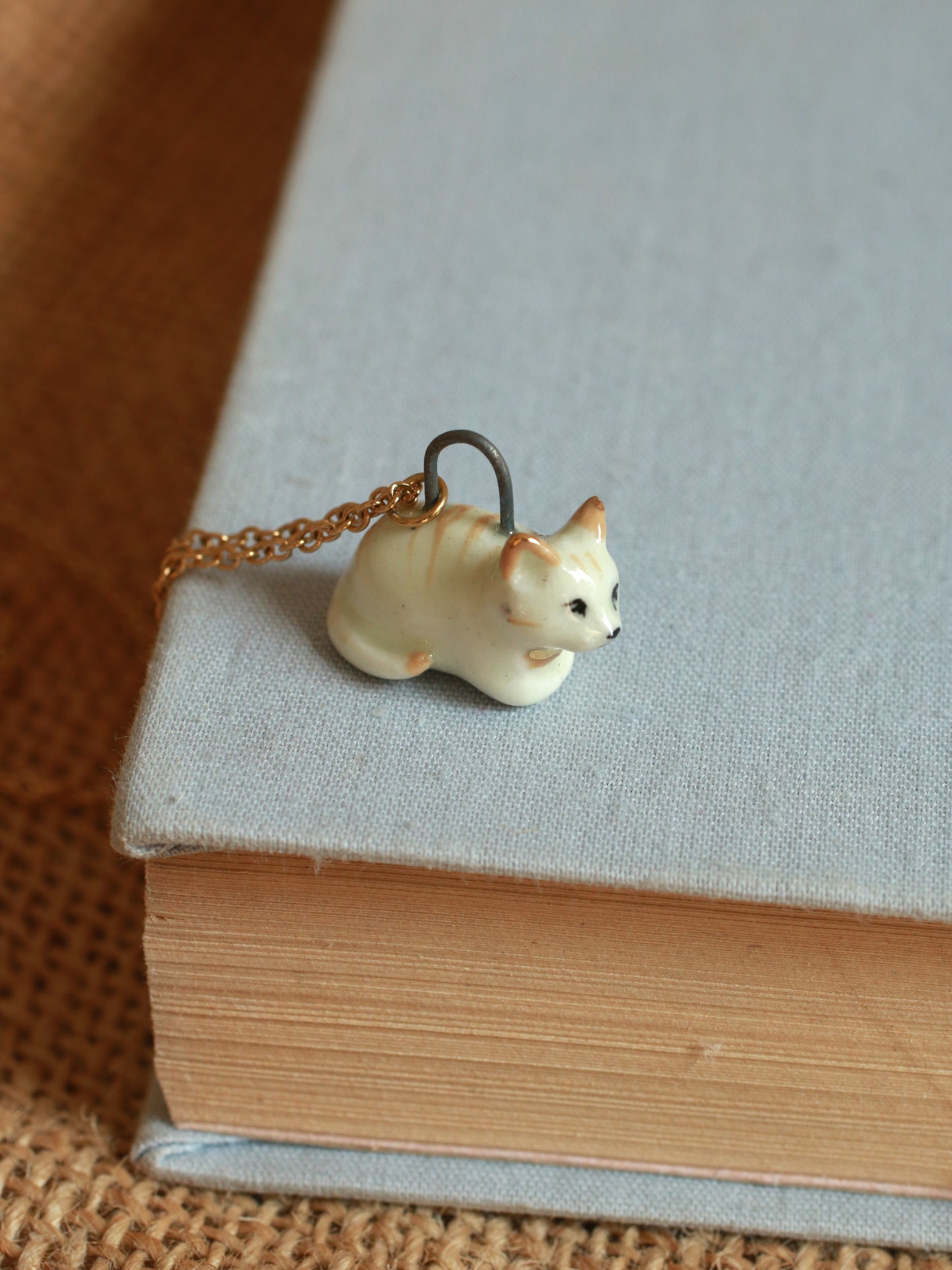 Ceramic cat necklace -22k gold details