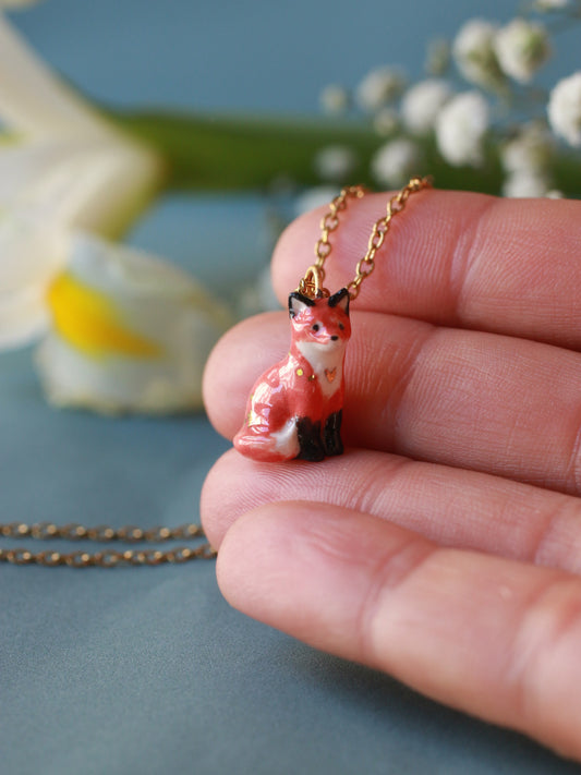 Sitting fox necklace