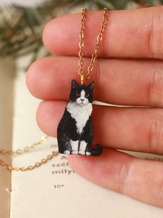 Tuxedo cat necklace