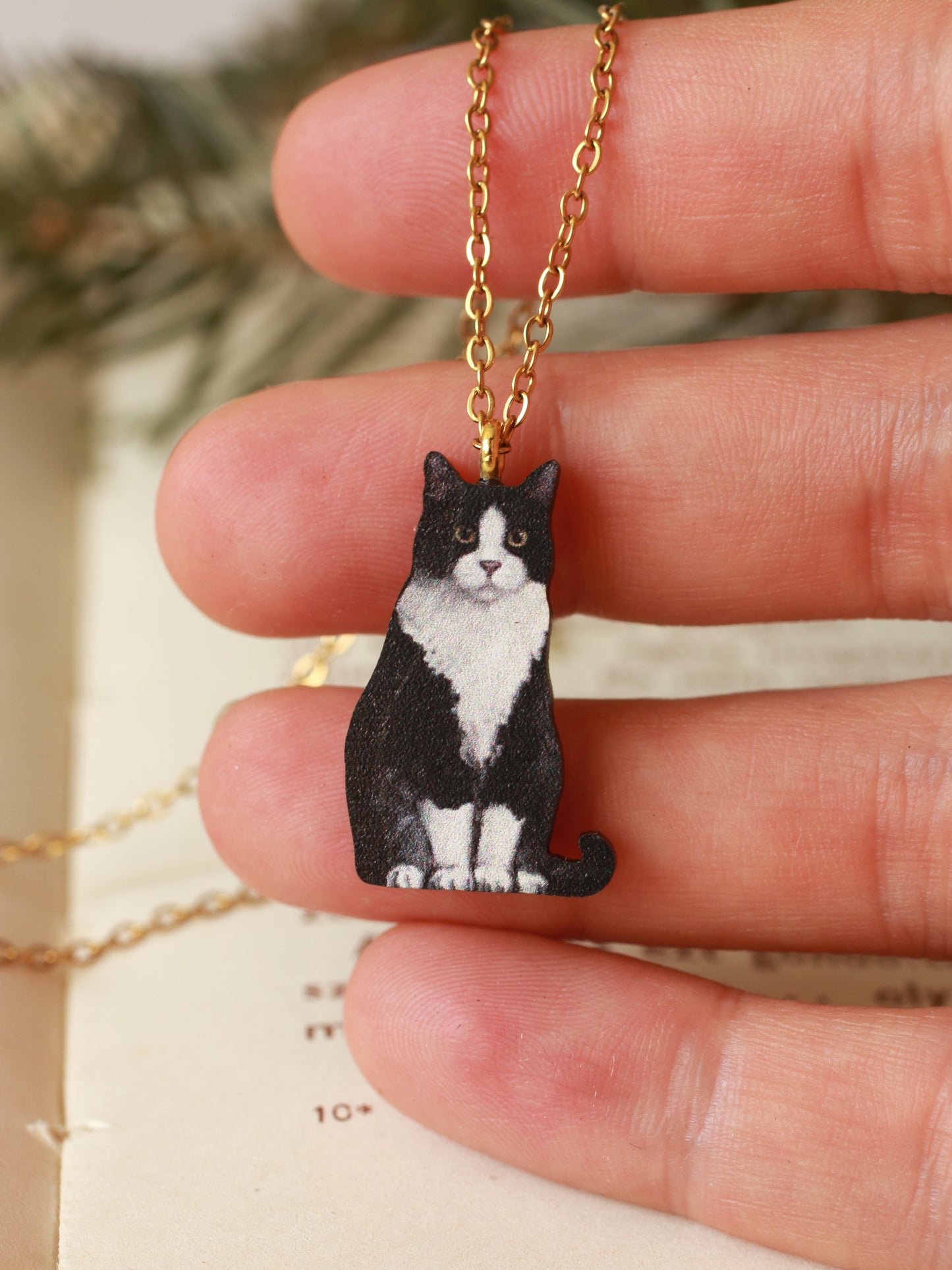 Tuxedo cat necklace