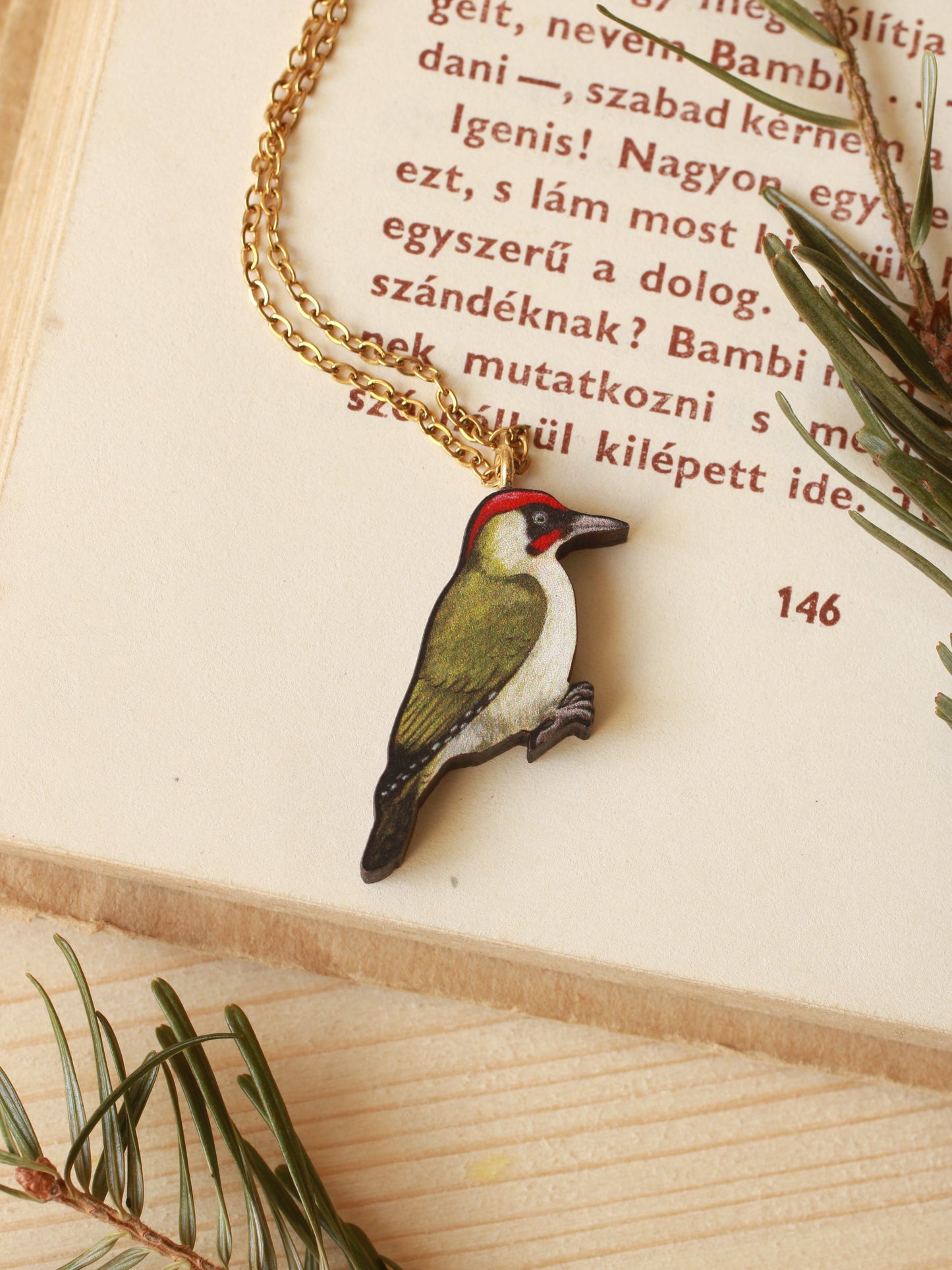 Green woodpecker necklace