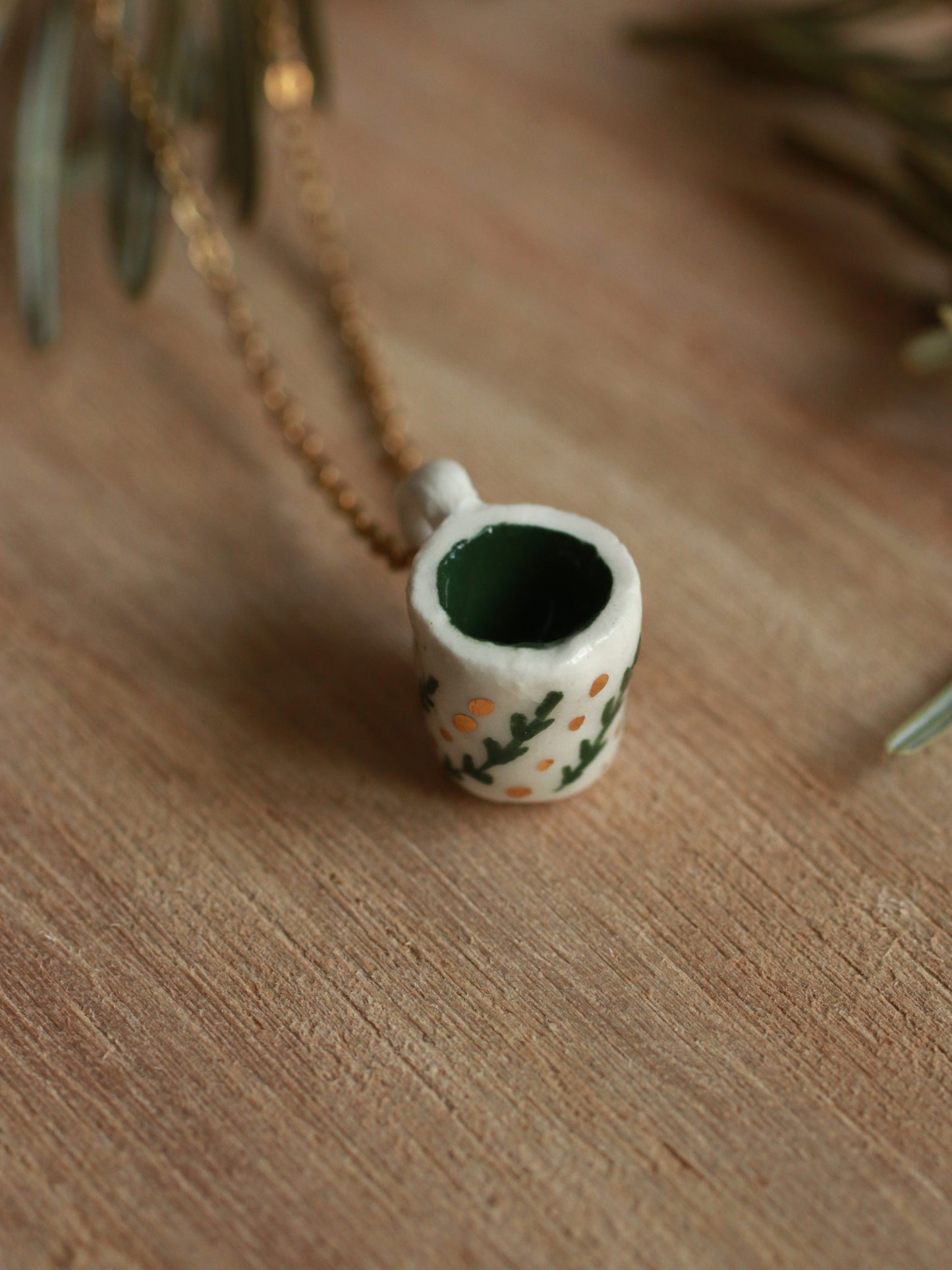 Tiny cup necklace - gold details