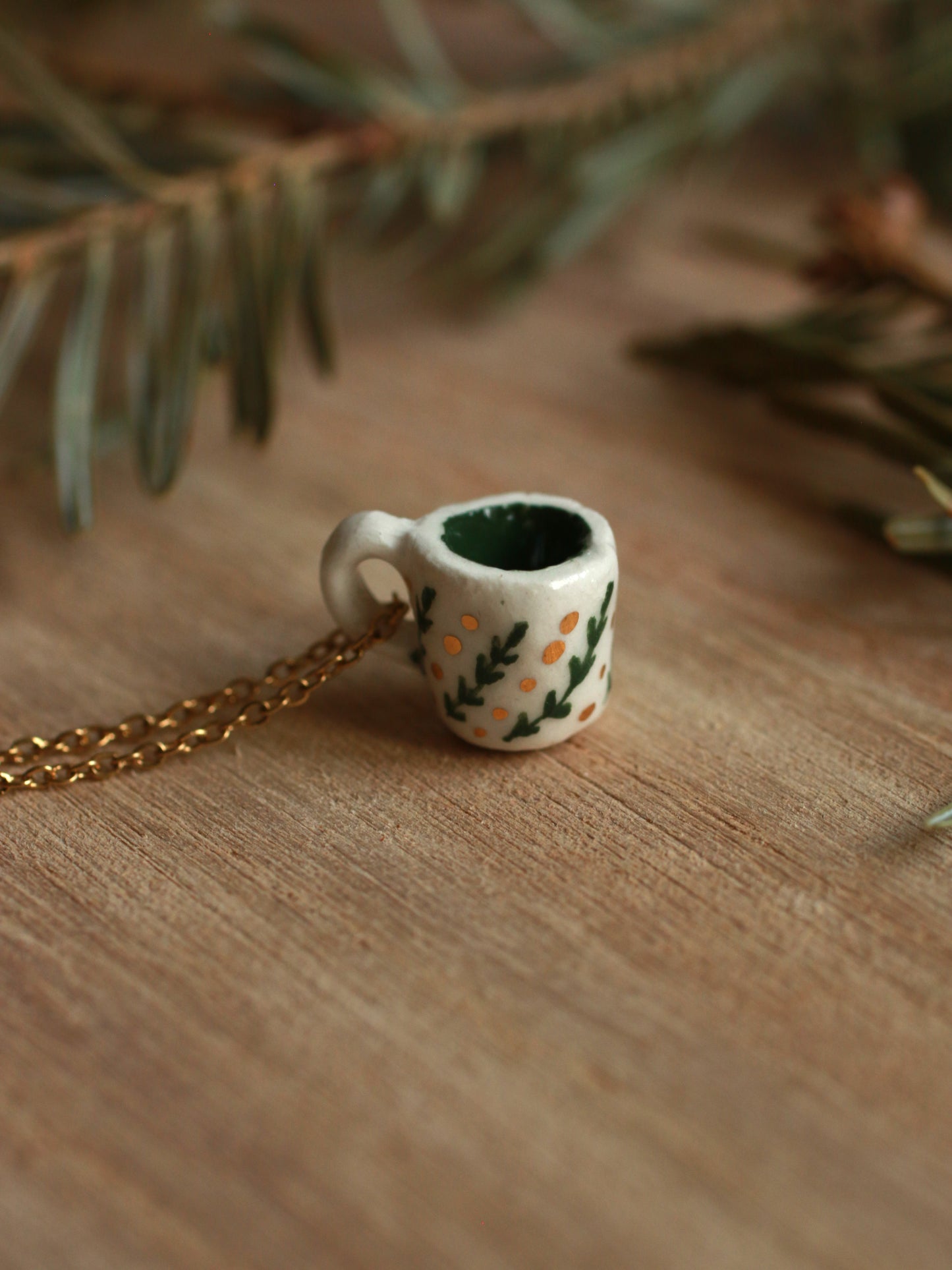 Tiny cup necklace - gold details