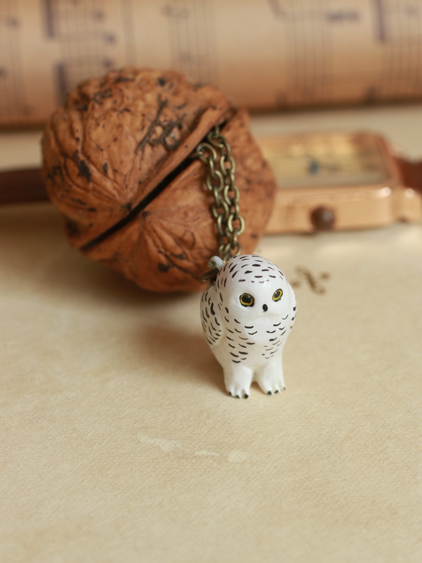 Snowy owl necklace in a nutshell box