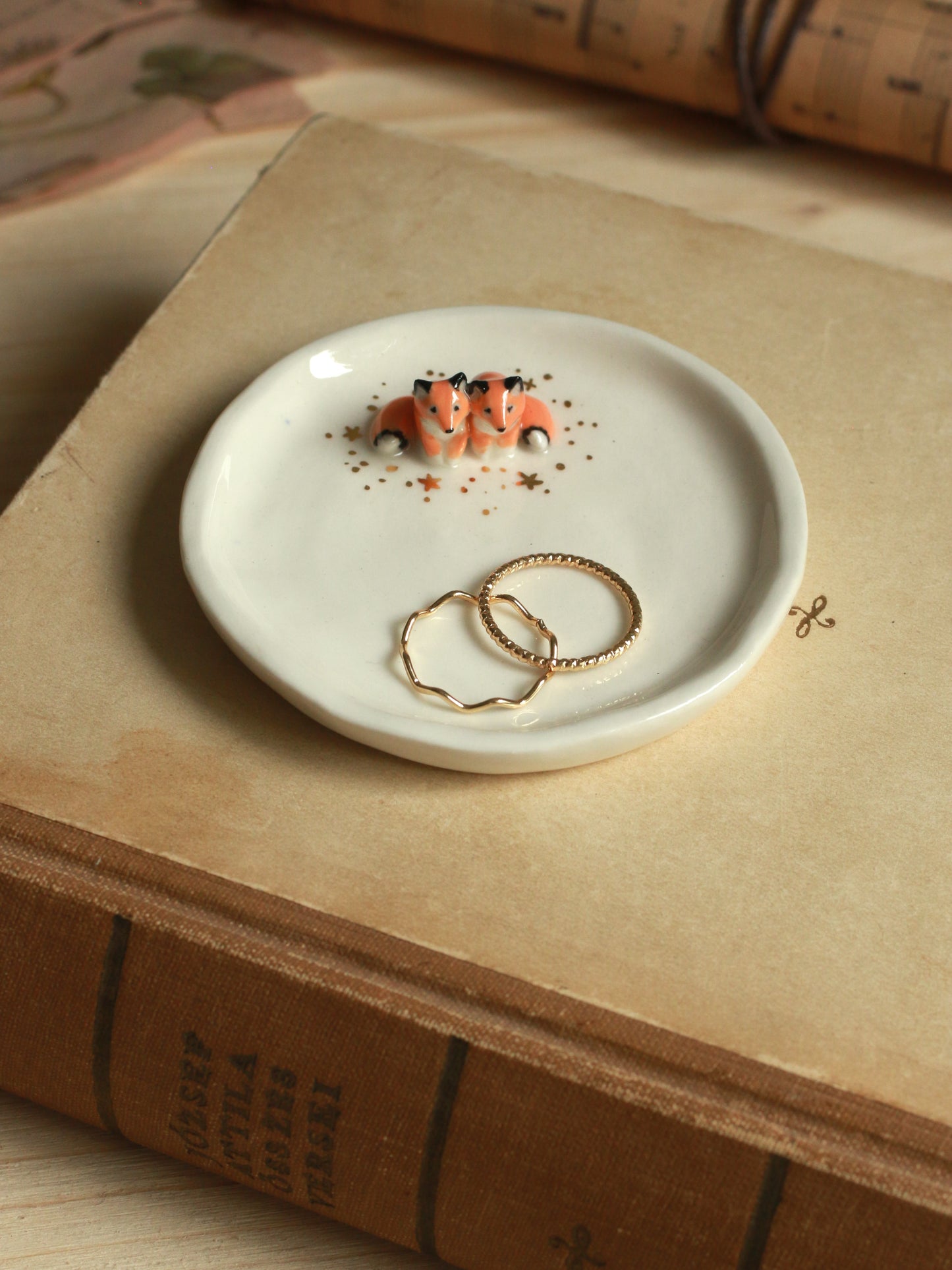 Foxes Ring Dish - Porcelain jewelry dish