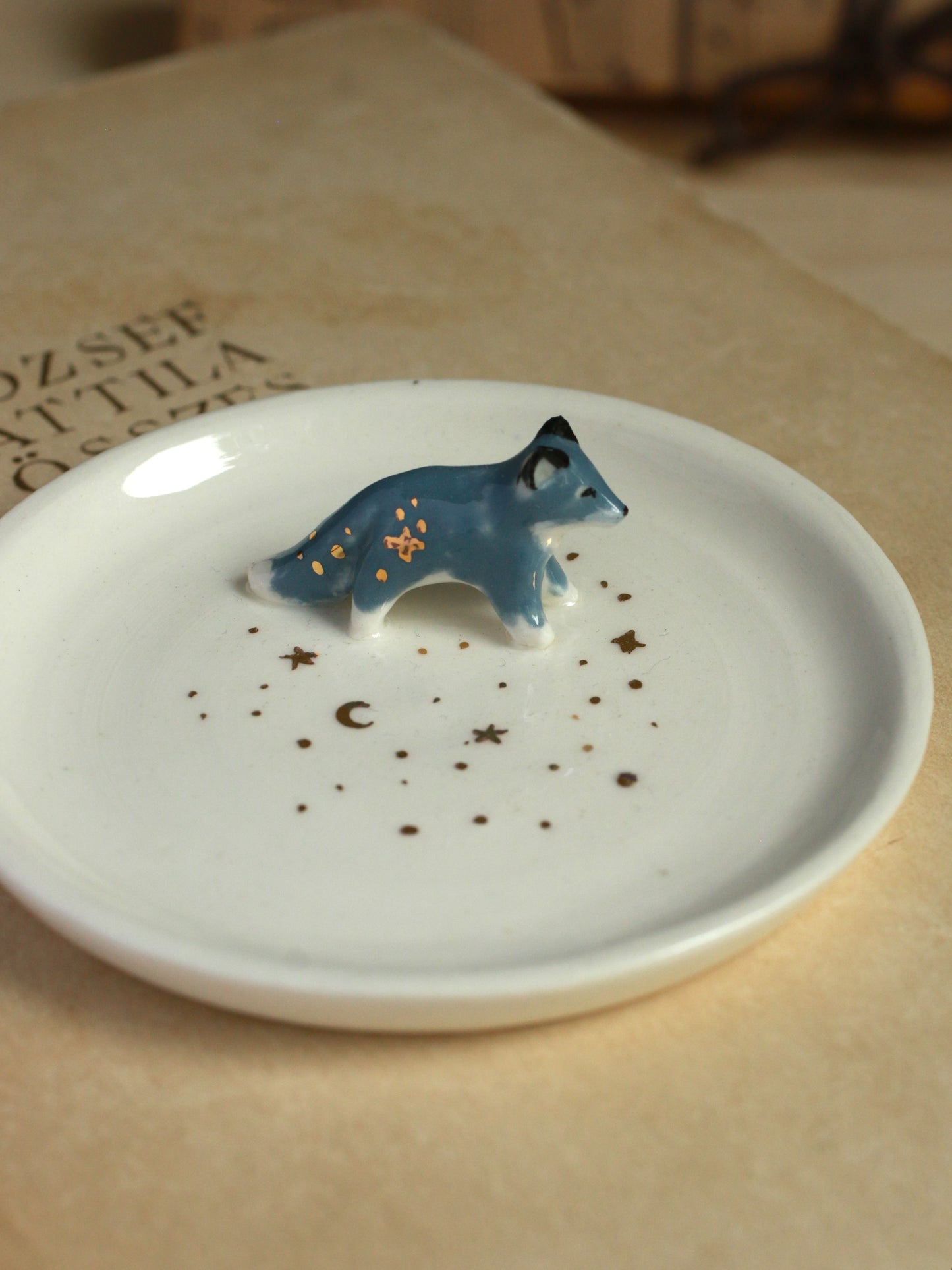 Wolf Ring Dish - Porcelain jewelry dish