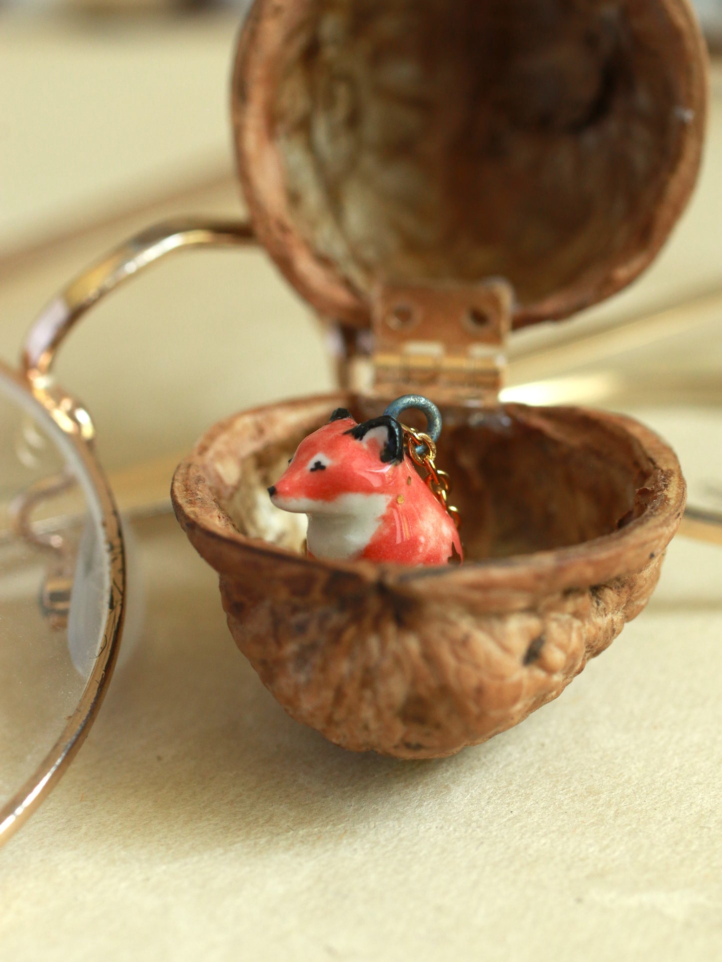 Starry Fox necklace in a walnut box - 22k gold details