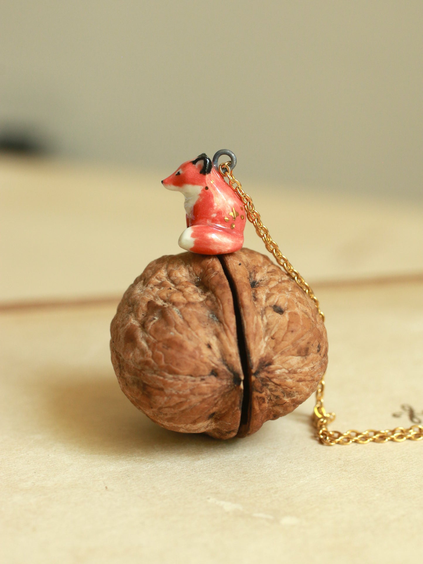 Starry Fox necklace in a walnut box - 22k gold details