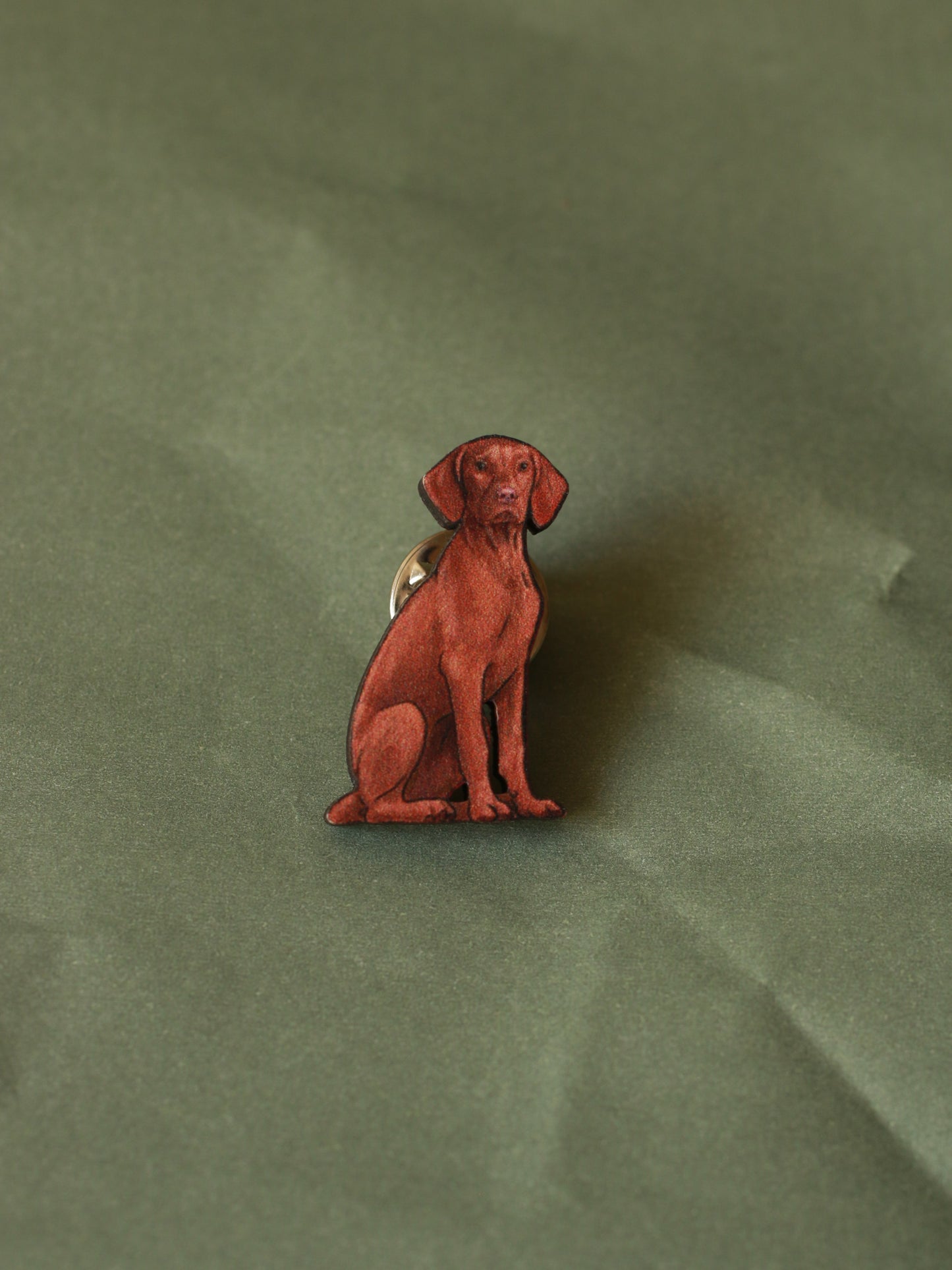 Vizsla pin