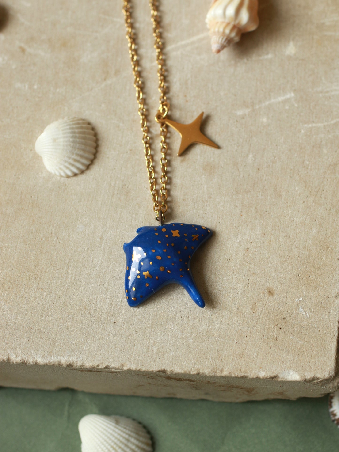 Dark blue Manta ray necklace