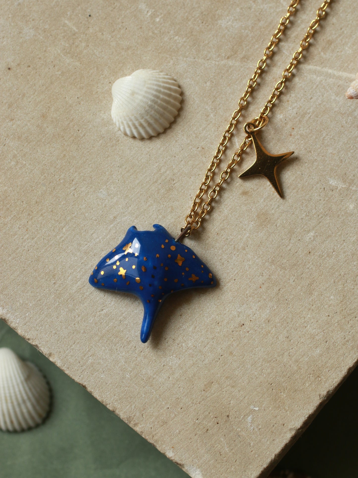 Dark blue Manta ray necklace