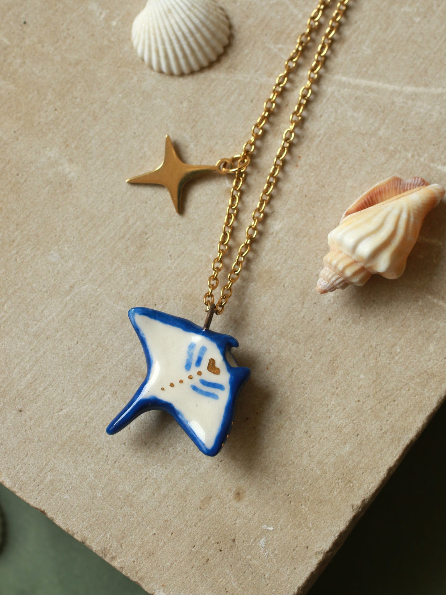 Dark blue Manta ray necklace