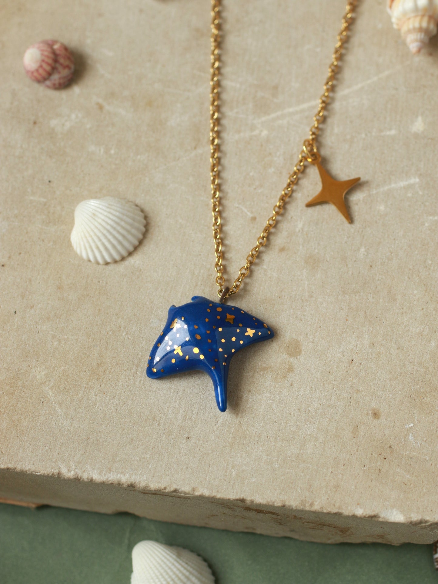 Dark blue Manta ray necklace