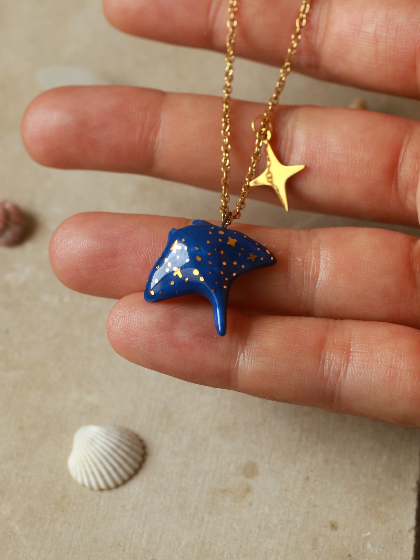 Dark blue Manta ray necklace