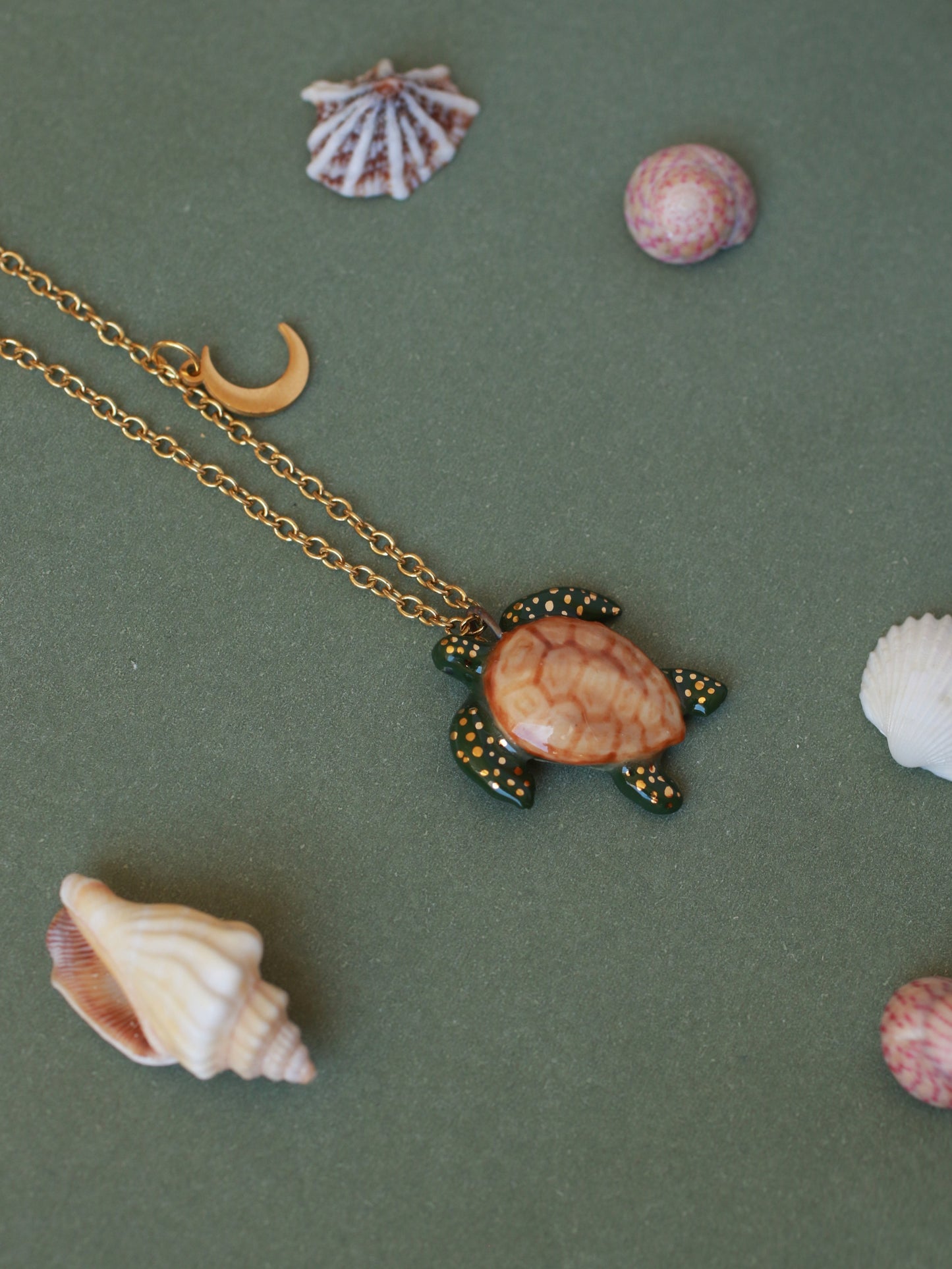 Dark green sea turtle necklace