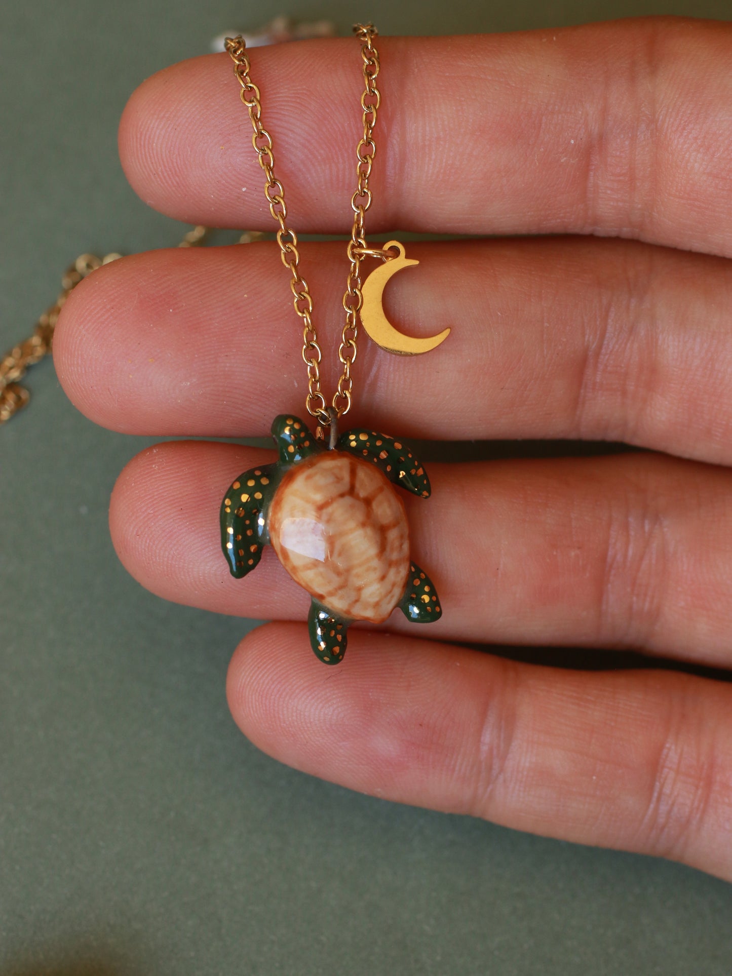 Dark green sea turtle necklace