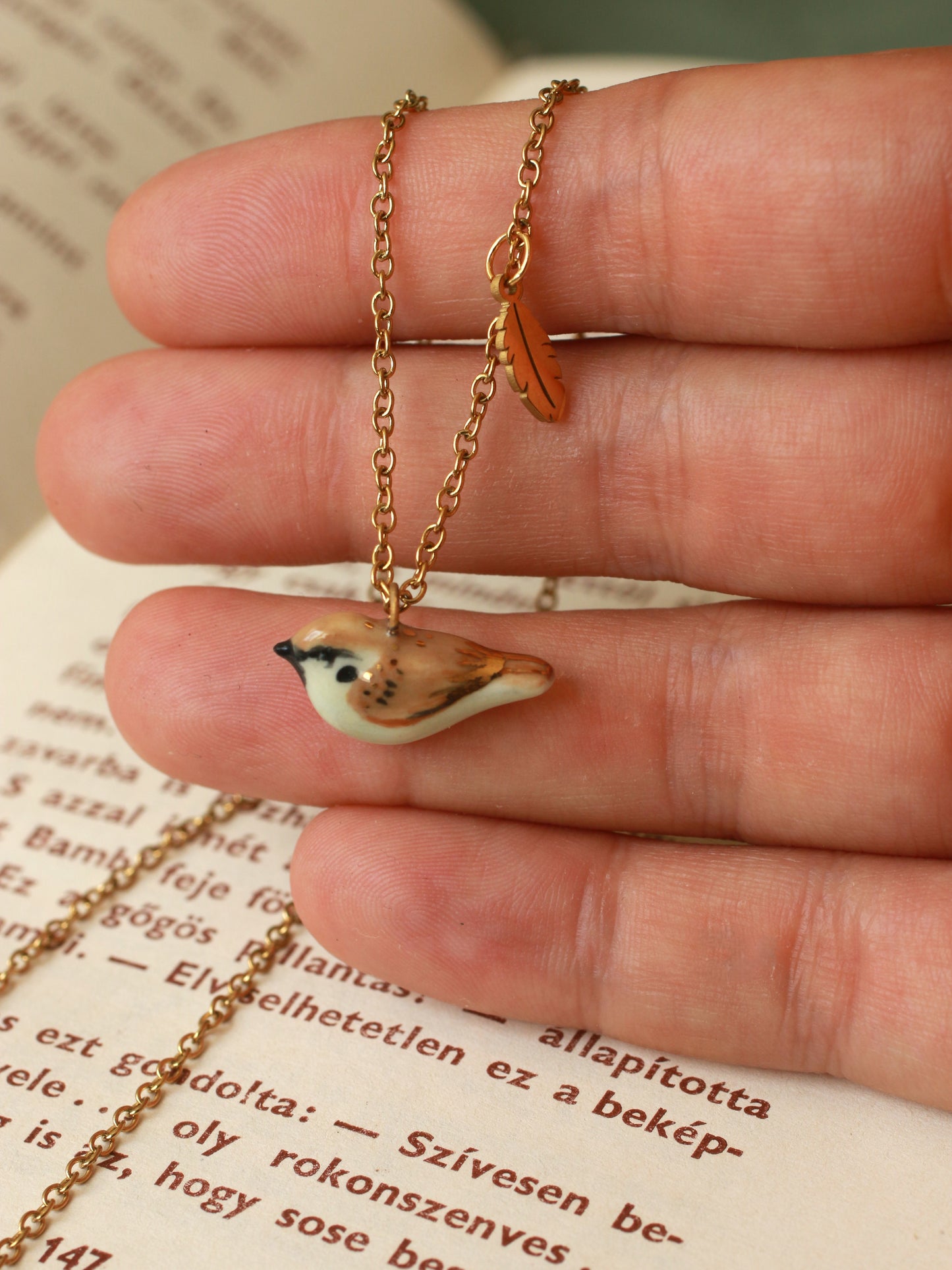 Sparrow necklace