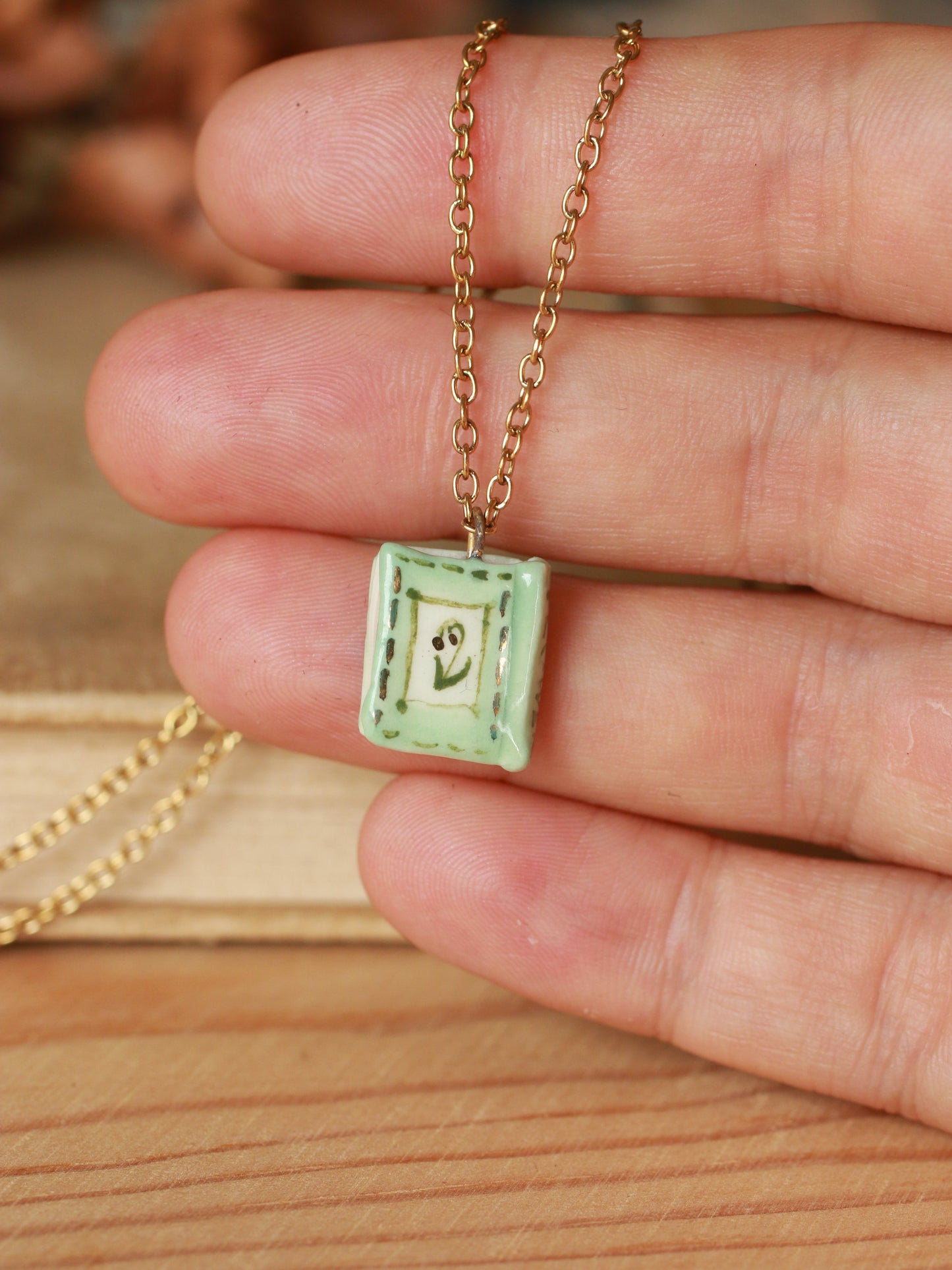Flower book necklace - Light green book