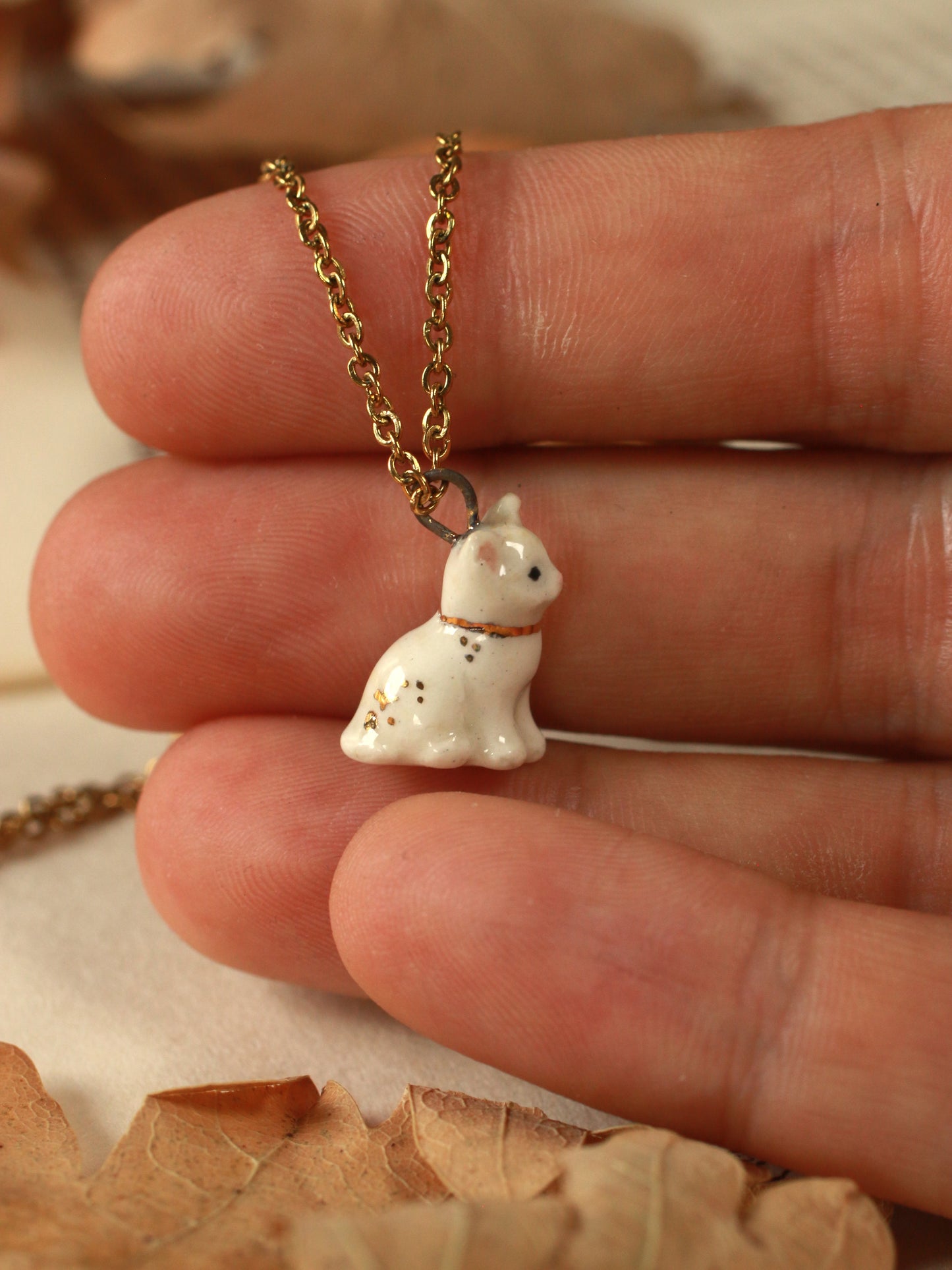 Kitten necklace in a walnut box