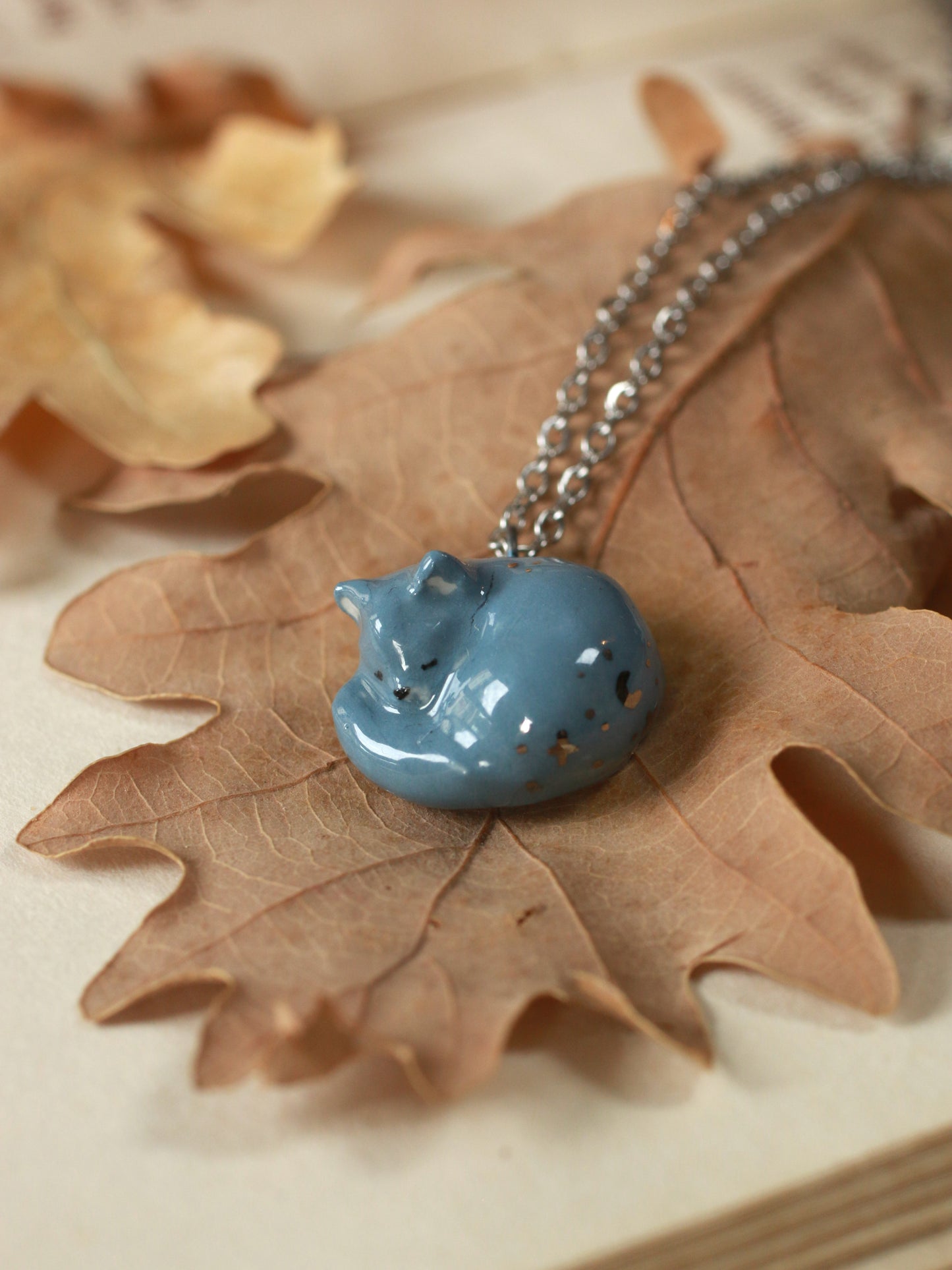 Sleeping grey cat necklace