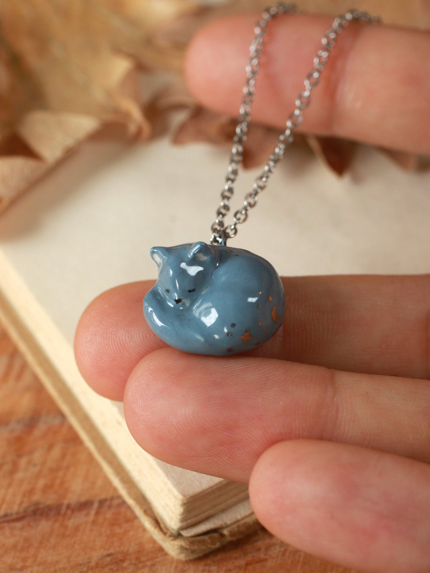 Sleeping grey cat necklace