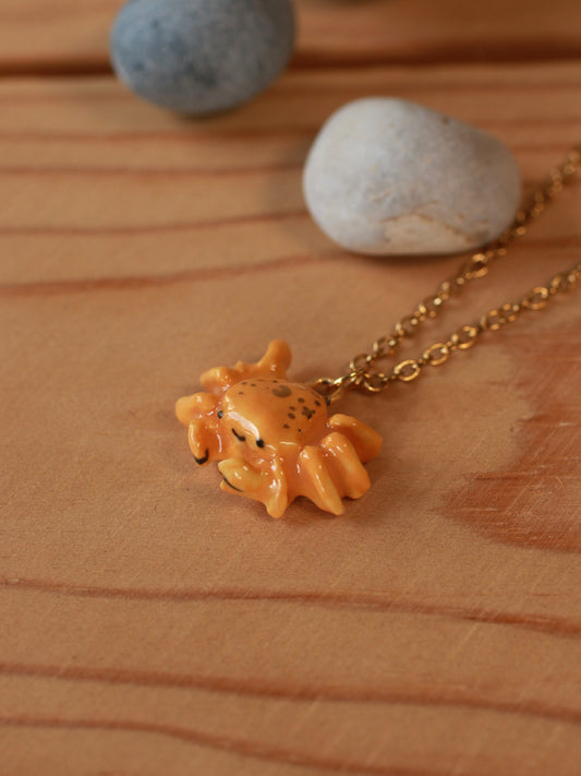 Happy crab necklace