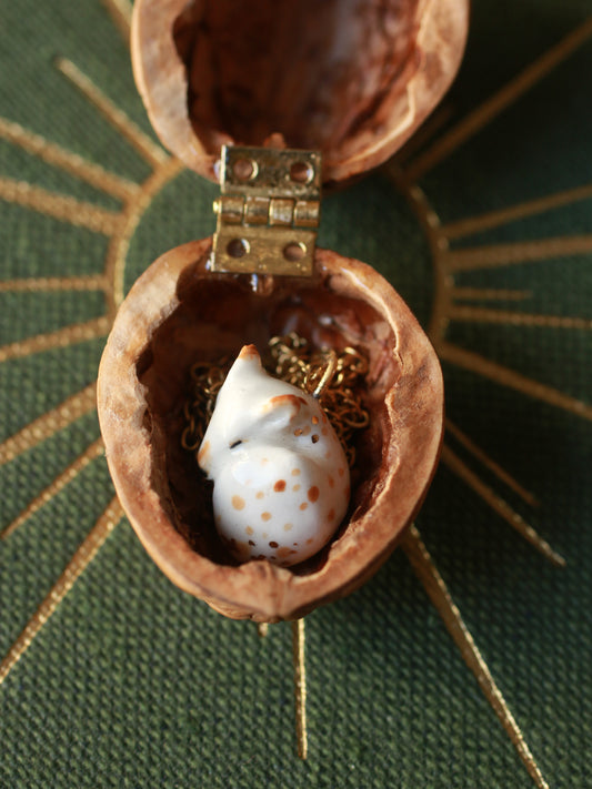 Piebald deer necklace in a walnut box
