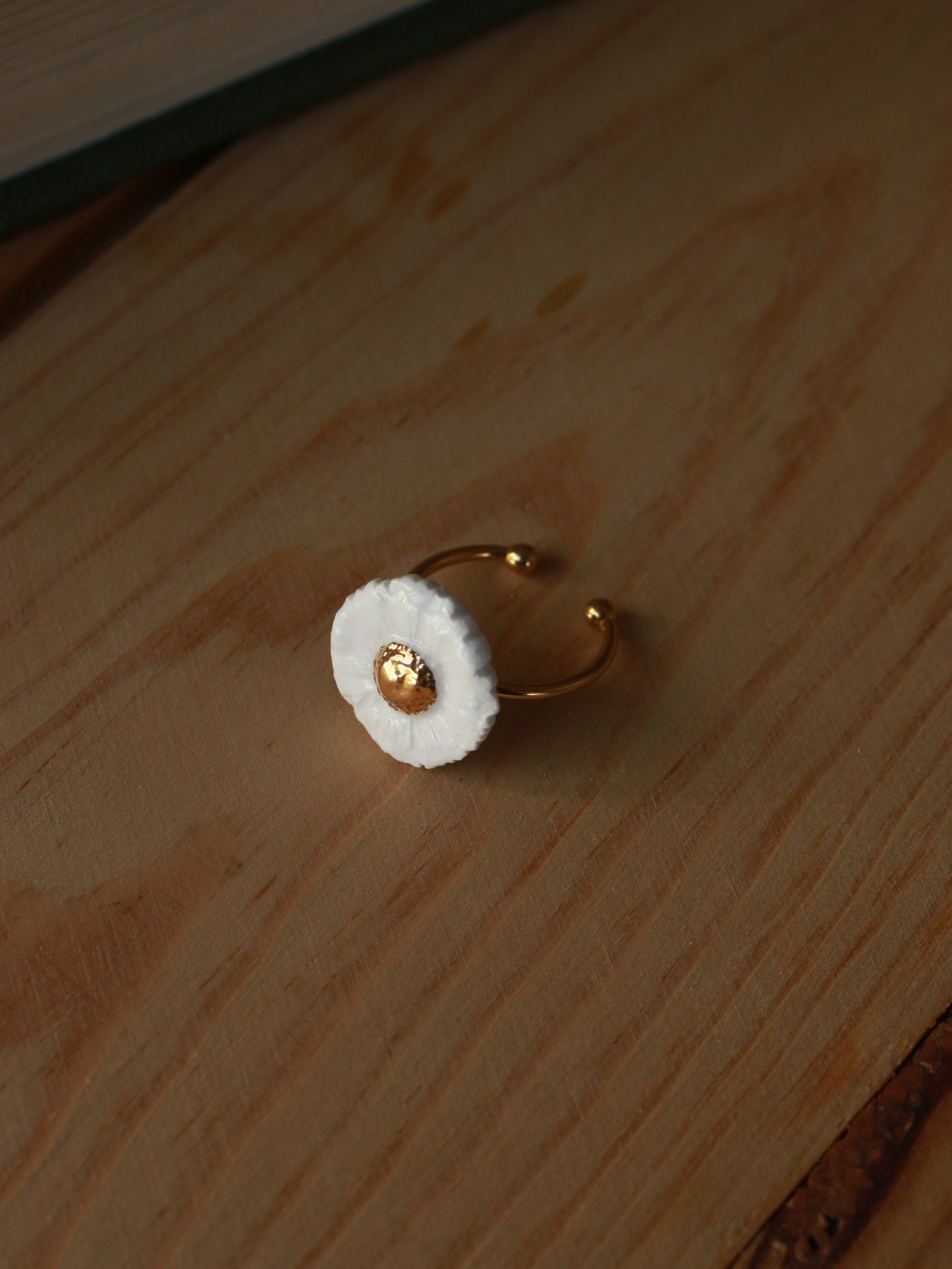 Daisy ring