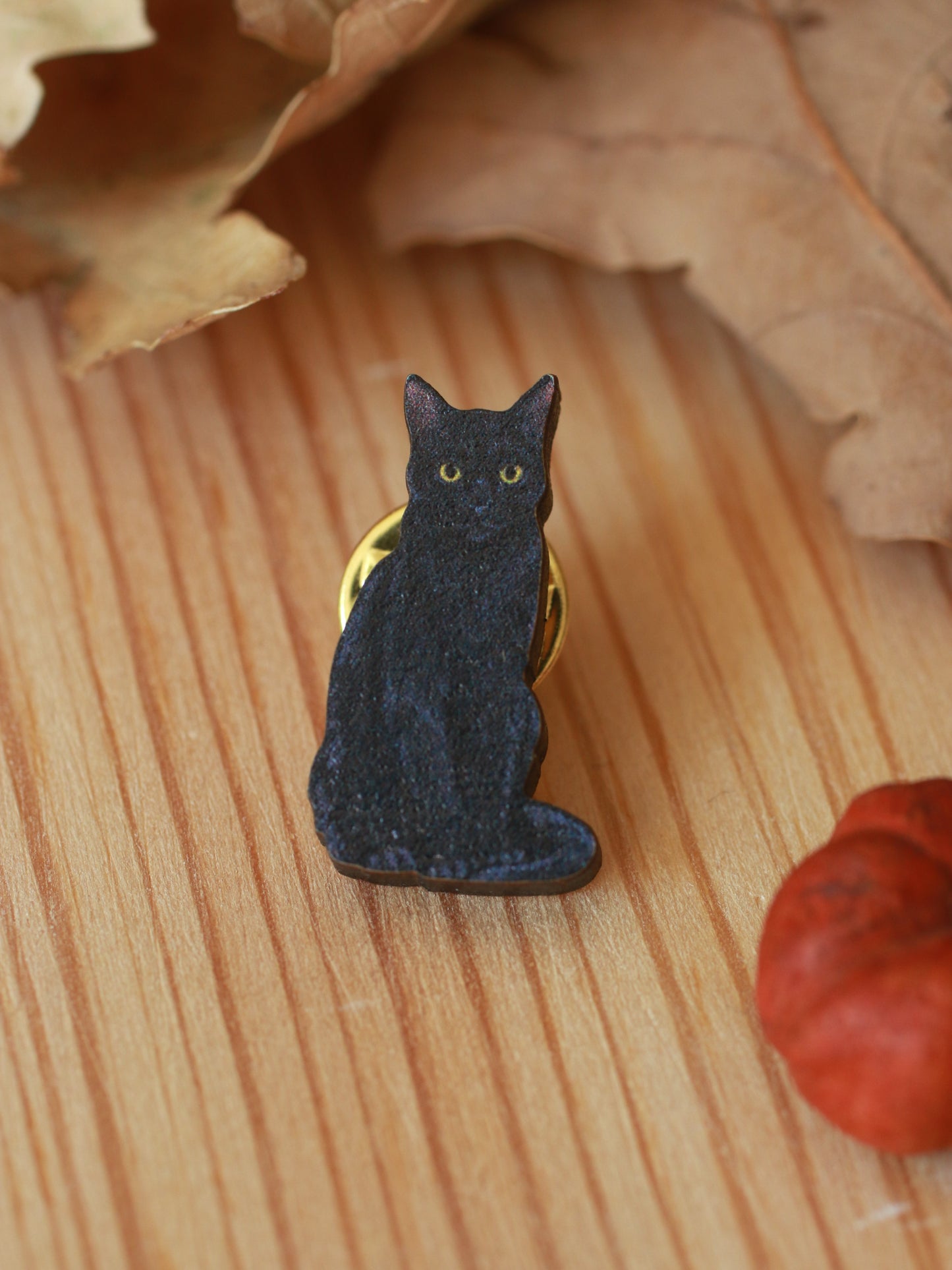 Black cat pin