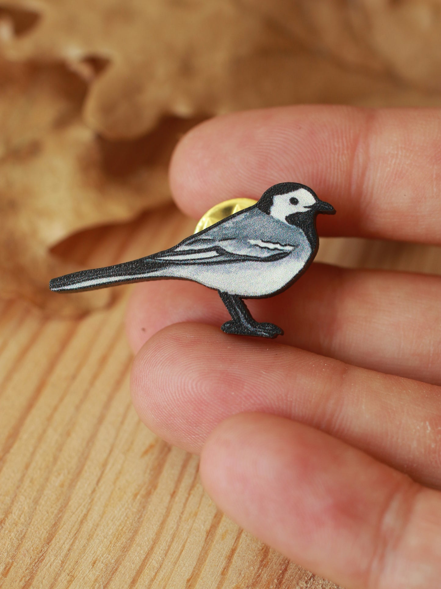 White wagtail pin