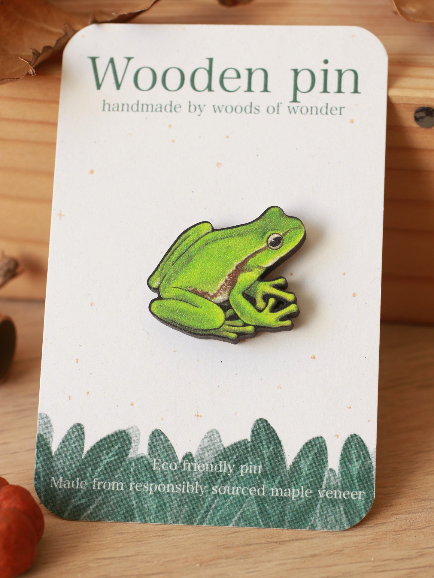 Tree Frog pin - wooden frog brooch