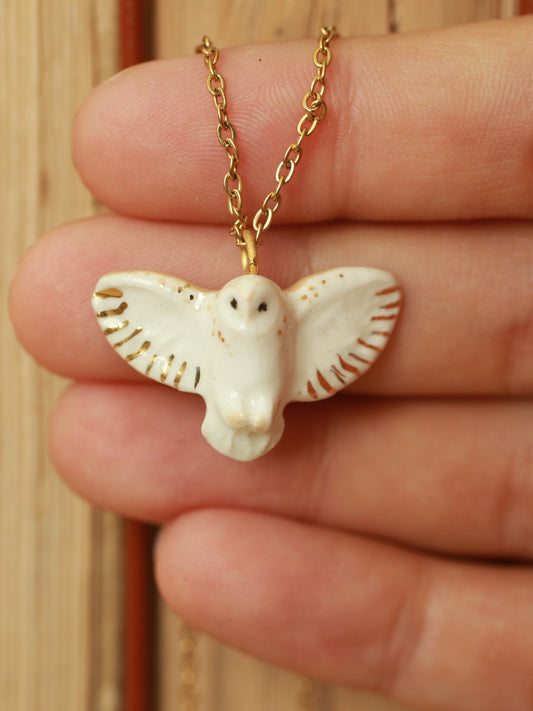 Barn owl necklace - 22k gold details