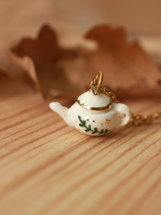 Teapot necklace - 22k gold details