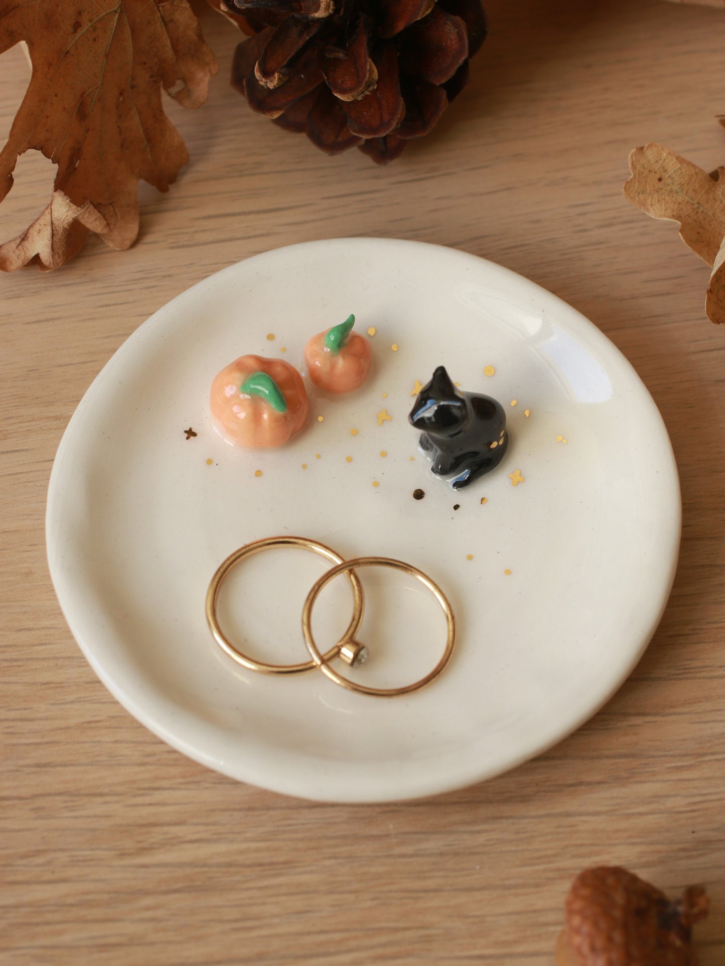 Black cat with pumpkins Ring Dish - Porcelain jewelry dish