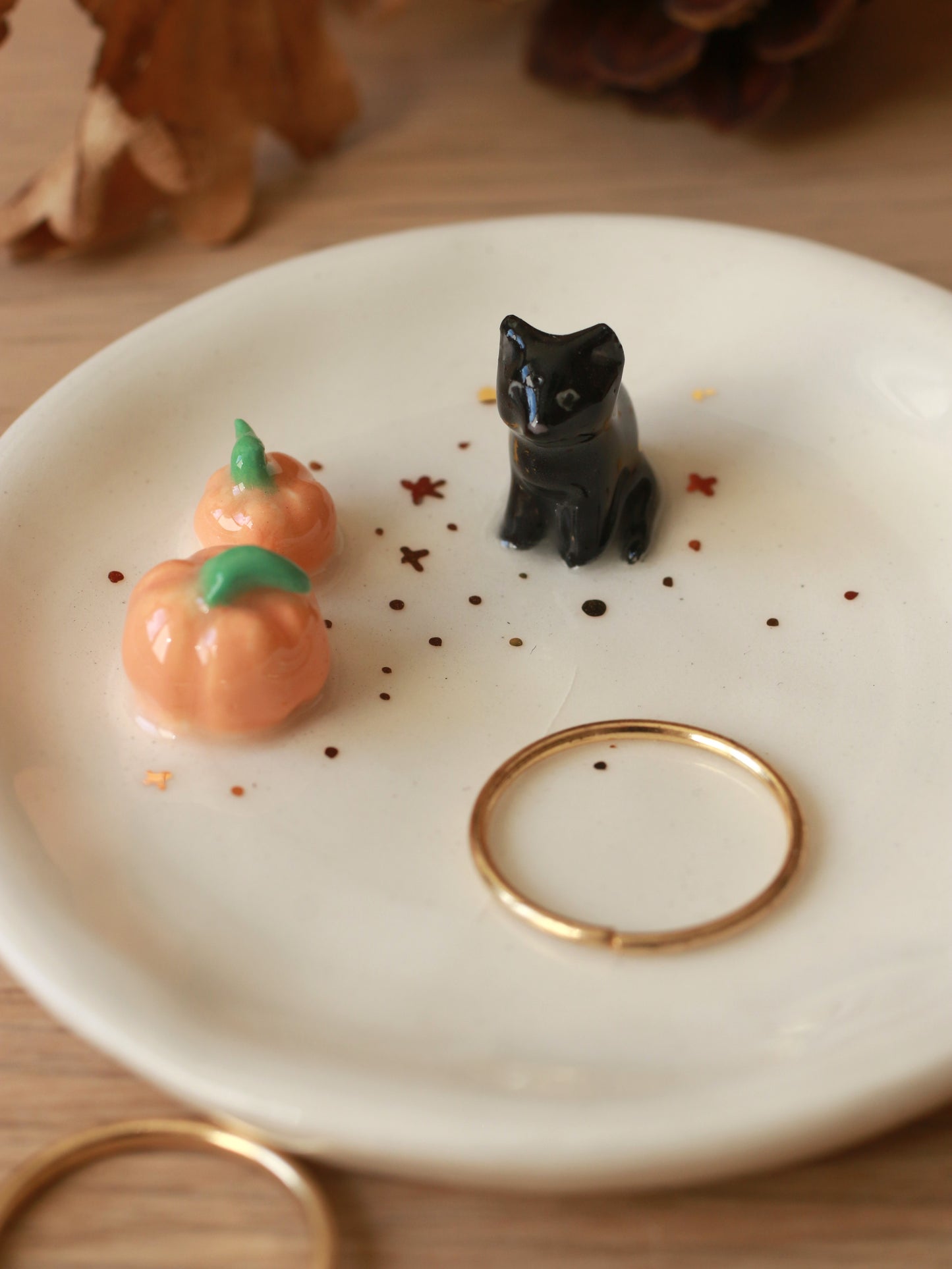 Black cat with pumpkins Ring Dish - Porcelain jewelry dish