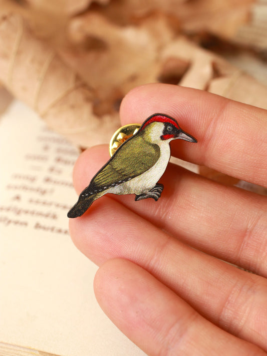 Green woodpecker pin