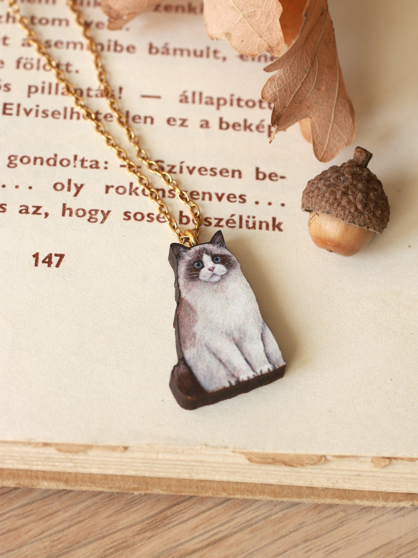 Ragdoll cat necklace