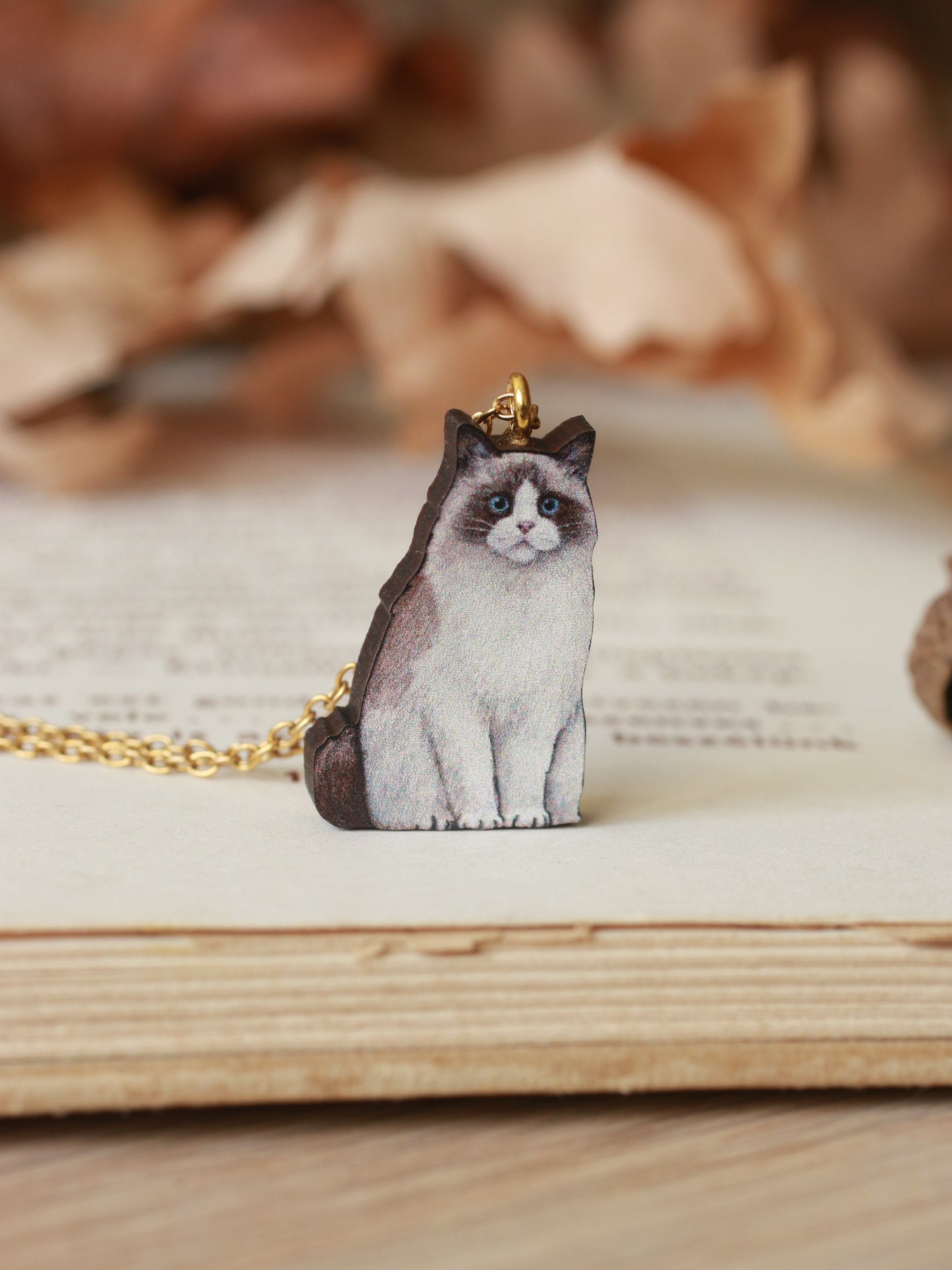 Ragdoll cat necklace