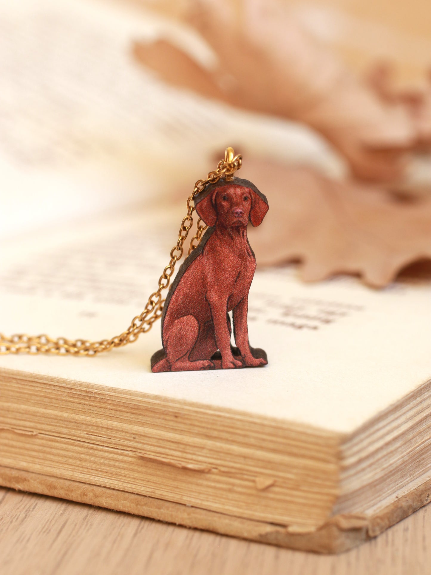 Vizsla necklace - wooden dog pendant