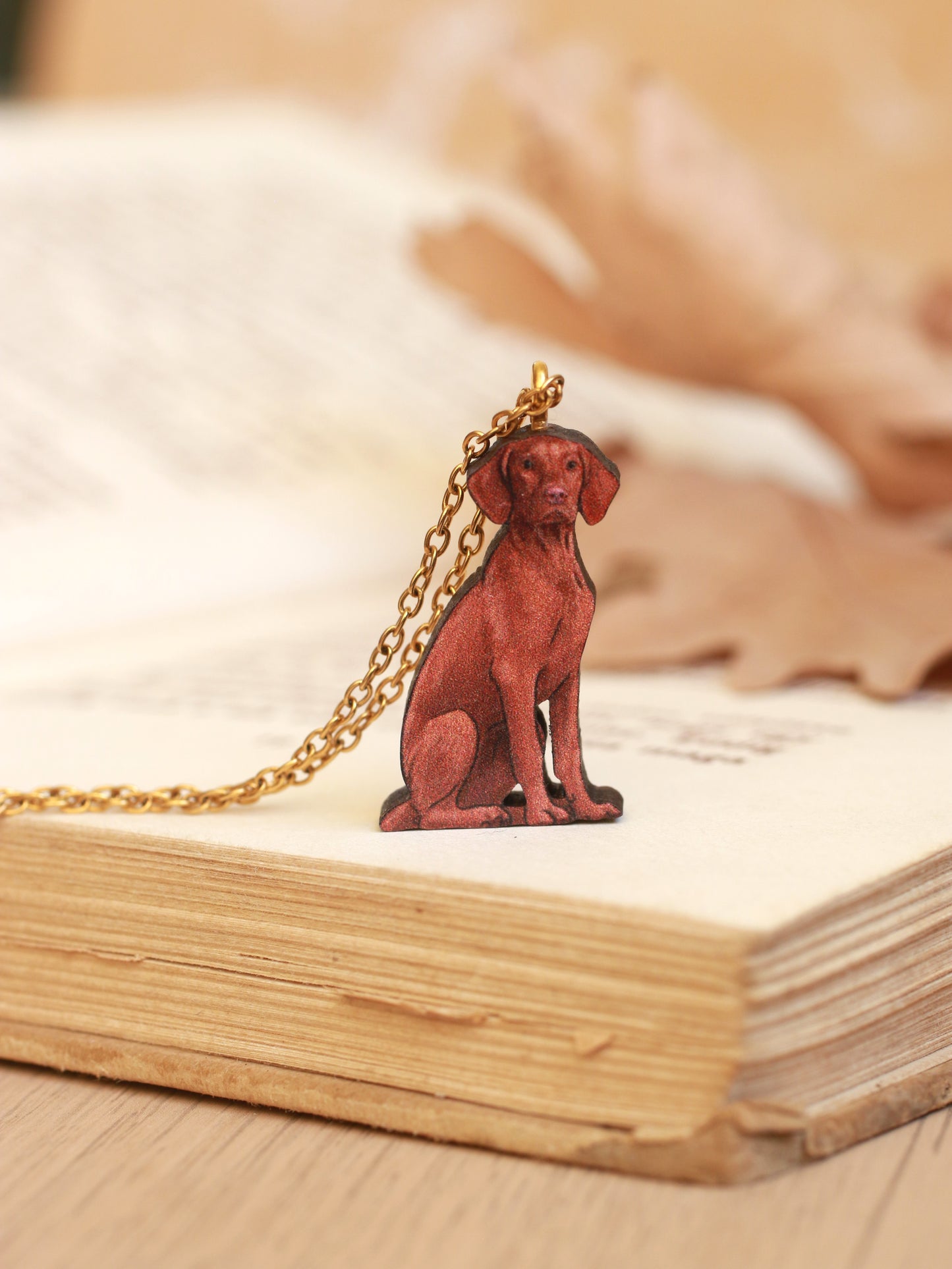 Vizsla necklace - wooden dog pendant