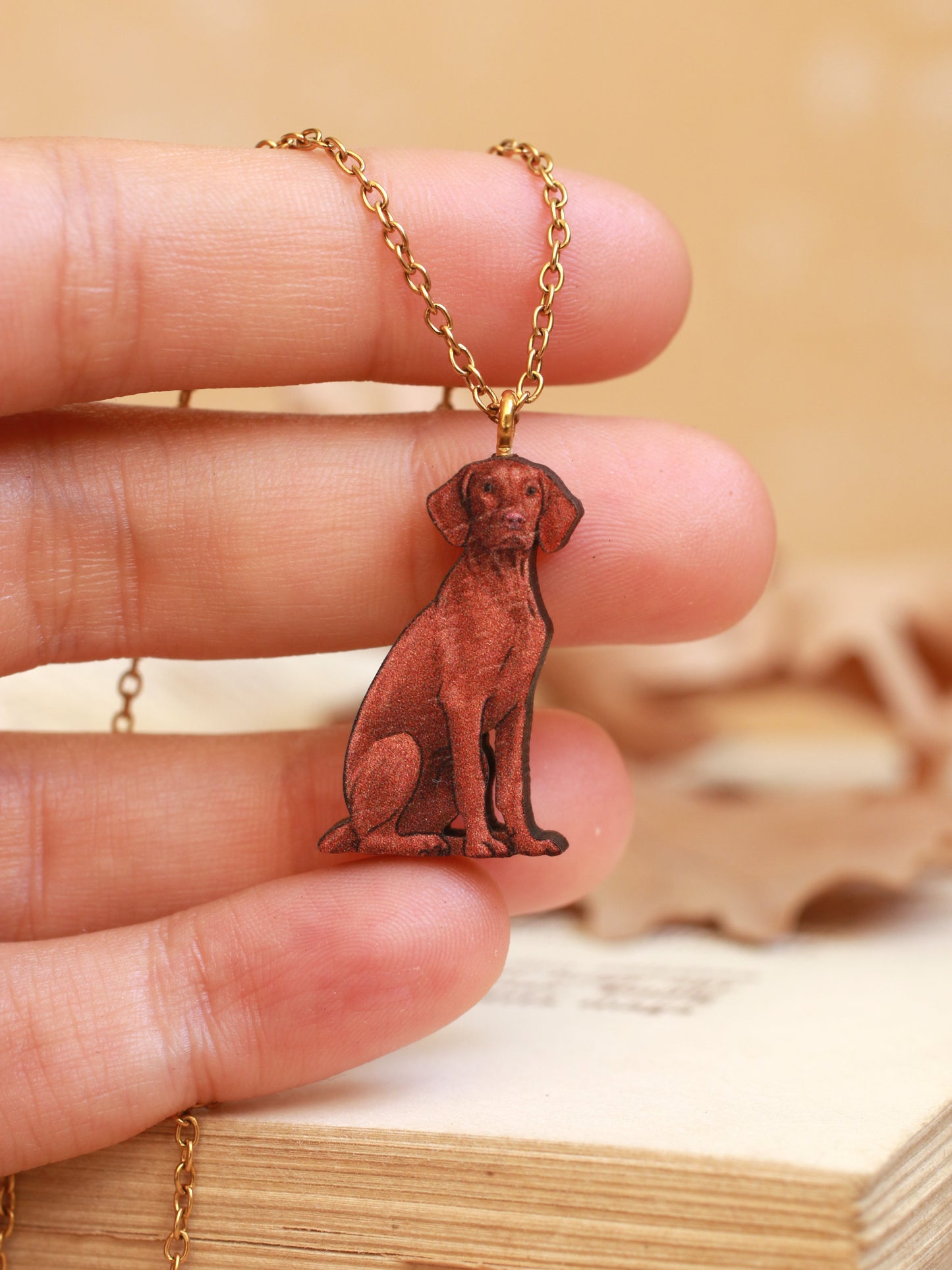 Vizsla necklace - wooden dog pendant