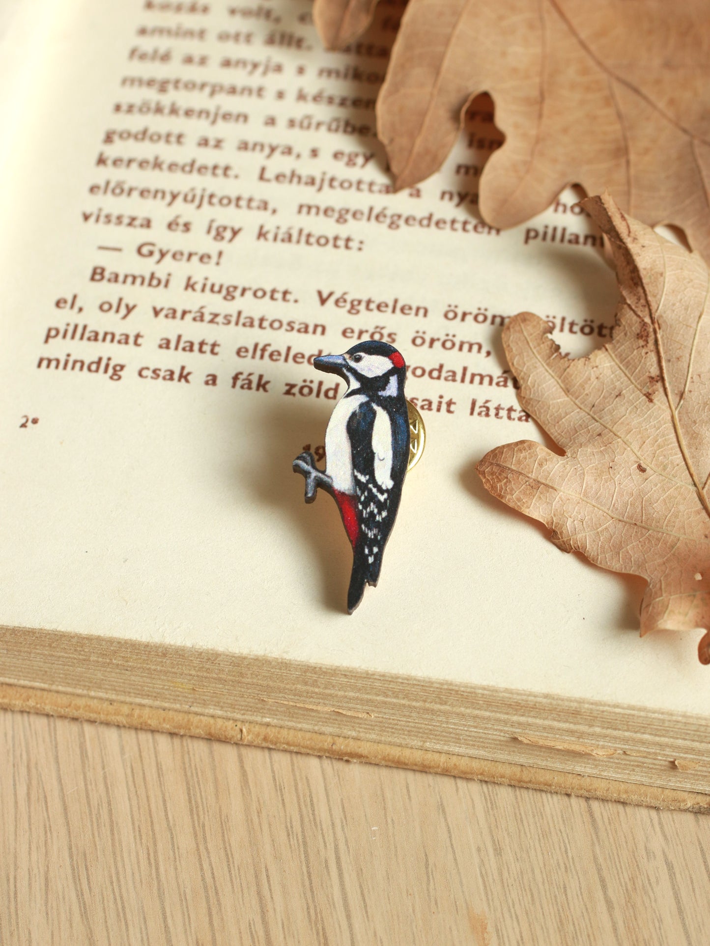 Woodpecker pin - wooden bird booch