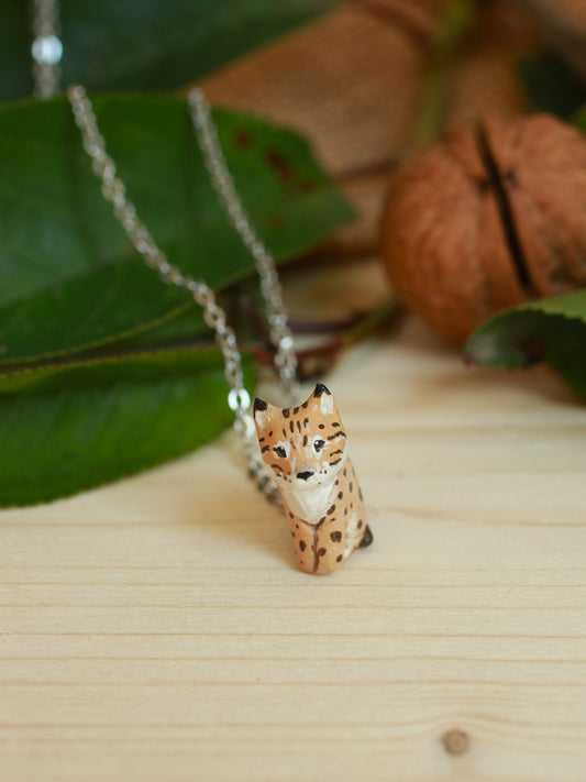 Lynx necklace in a walnut box