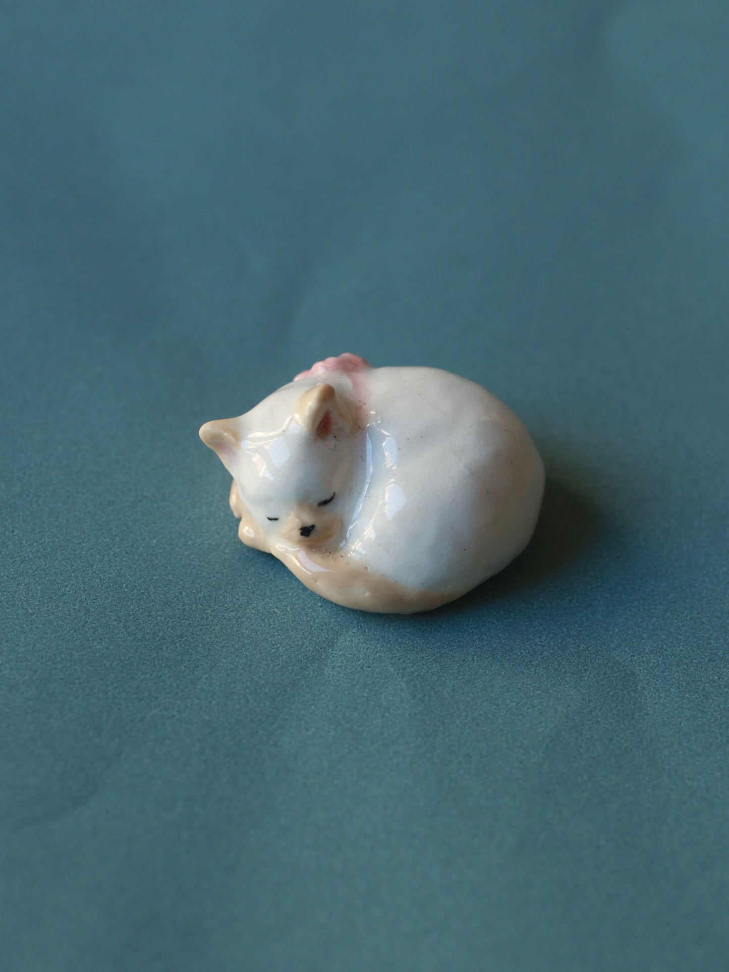 Cat figurine
