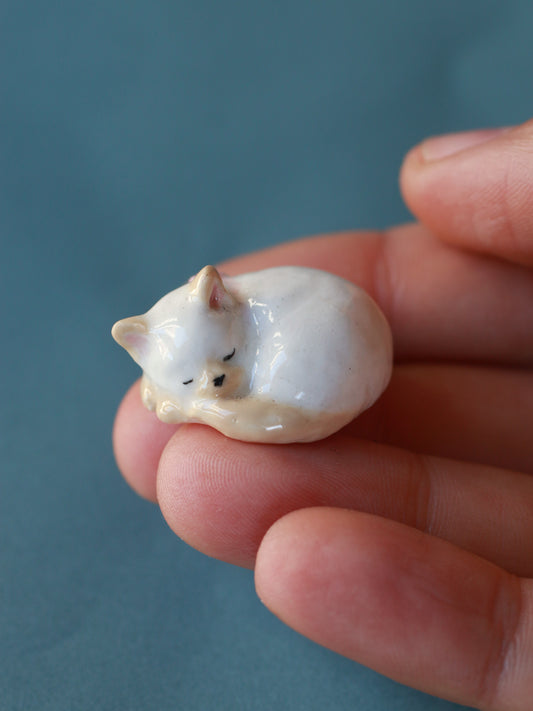 Cat figurine