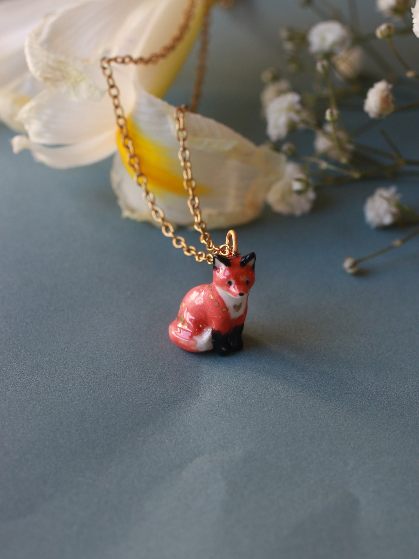 Sitting fox necklace