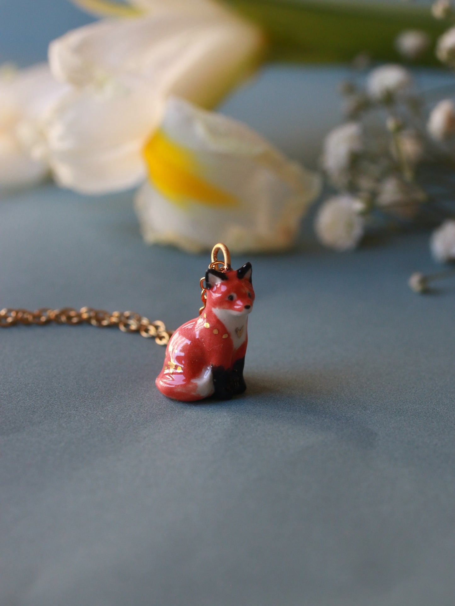 Sitting fox necklace