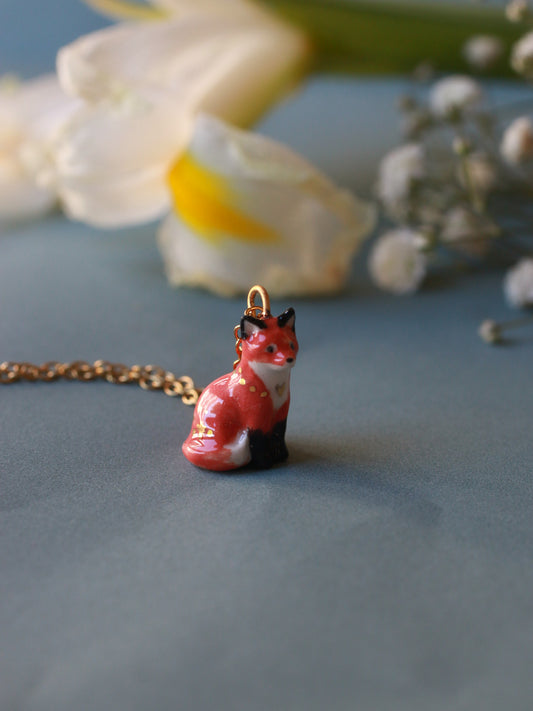 Sitting fox necklace