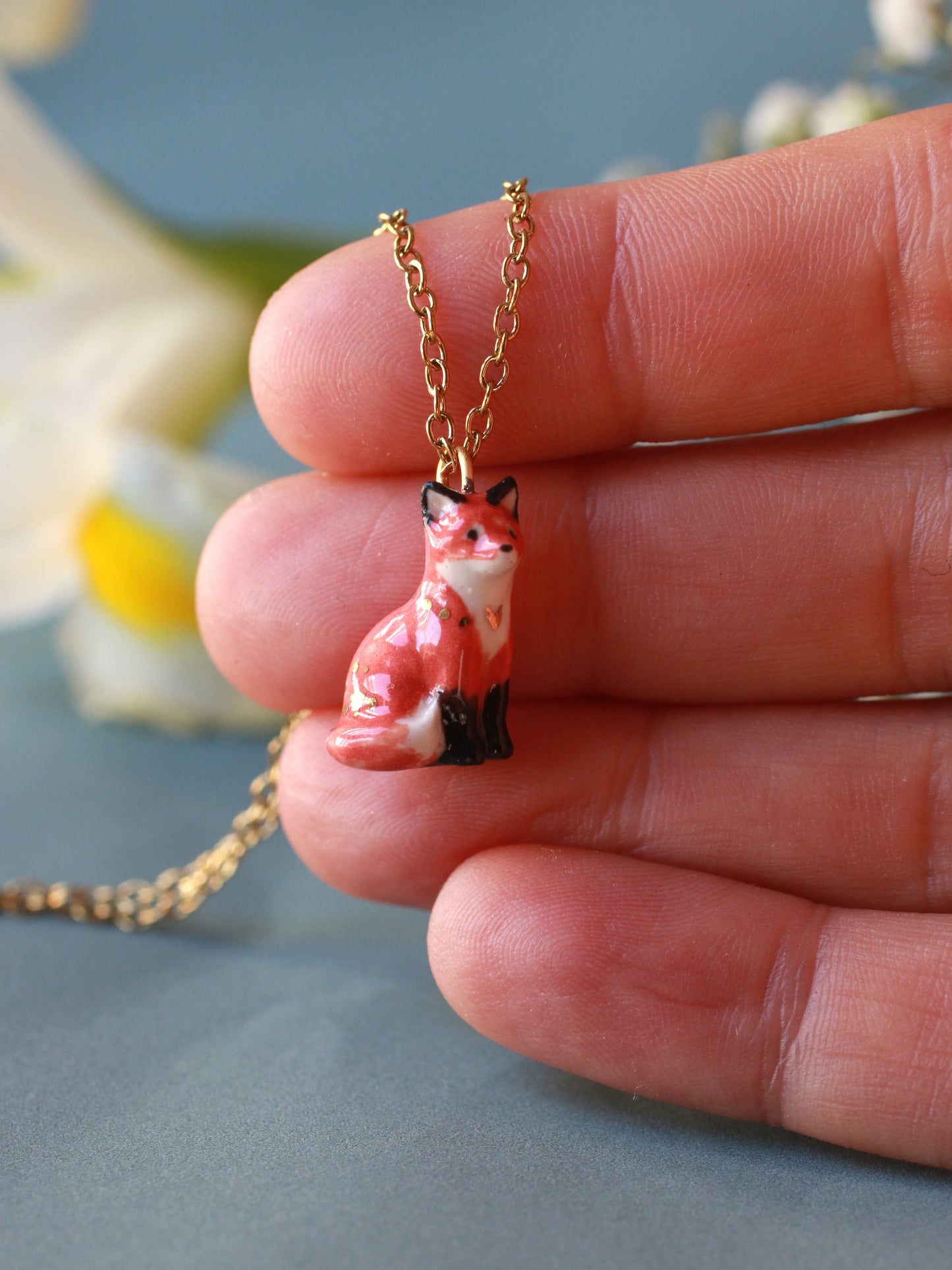 Sitting fox necklace